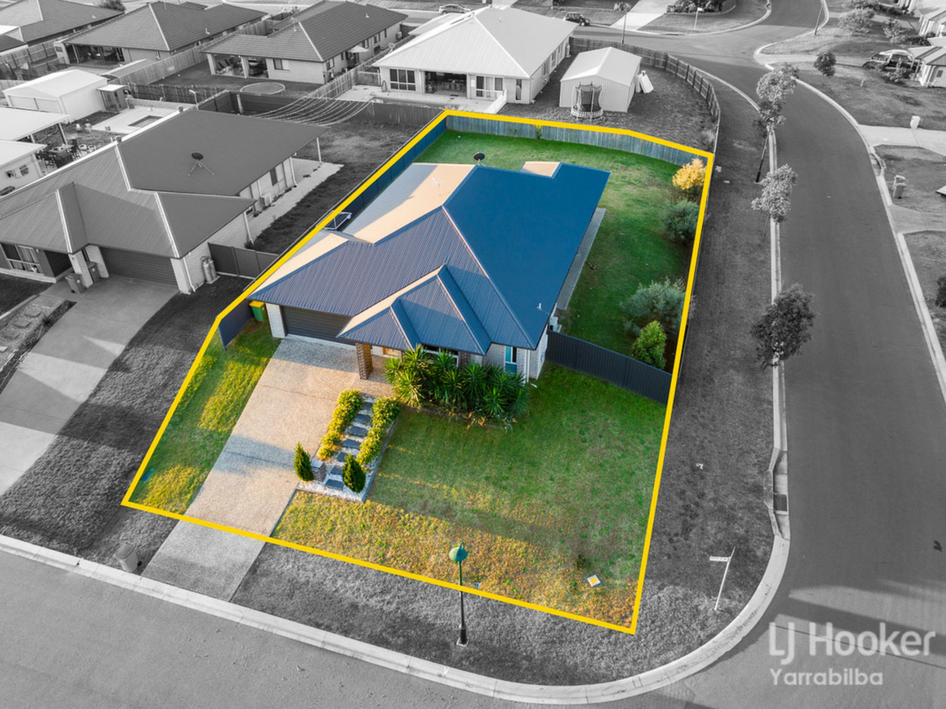 18 Potts Street, LOGAN VILLAGE