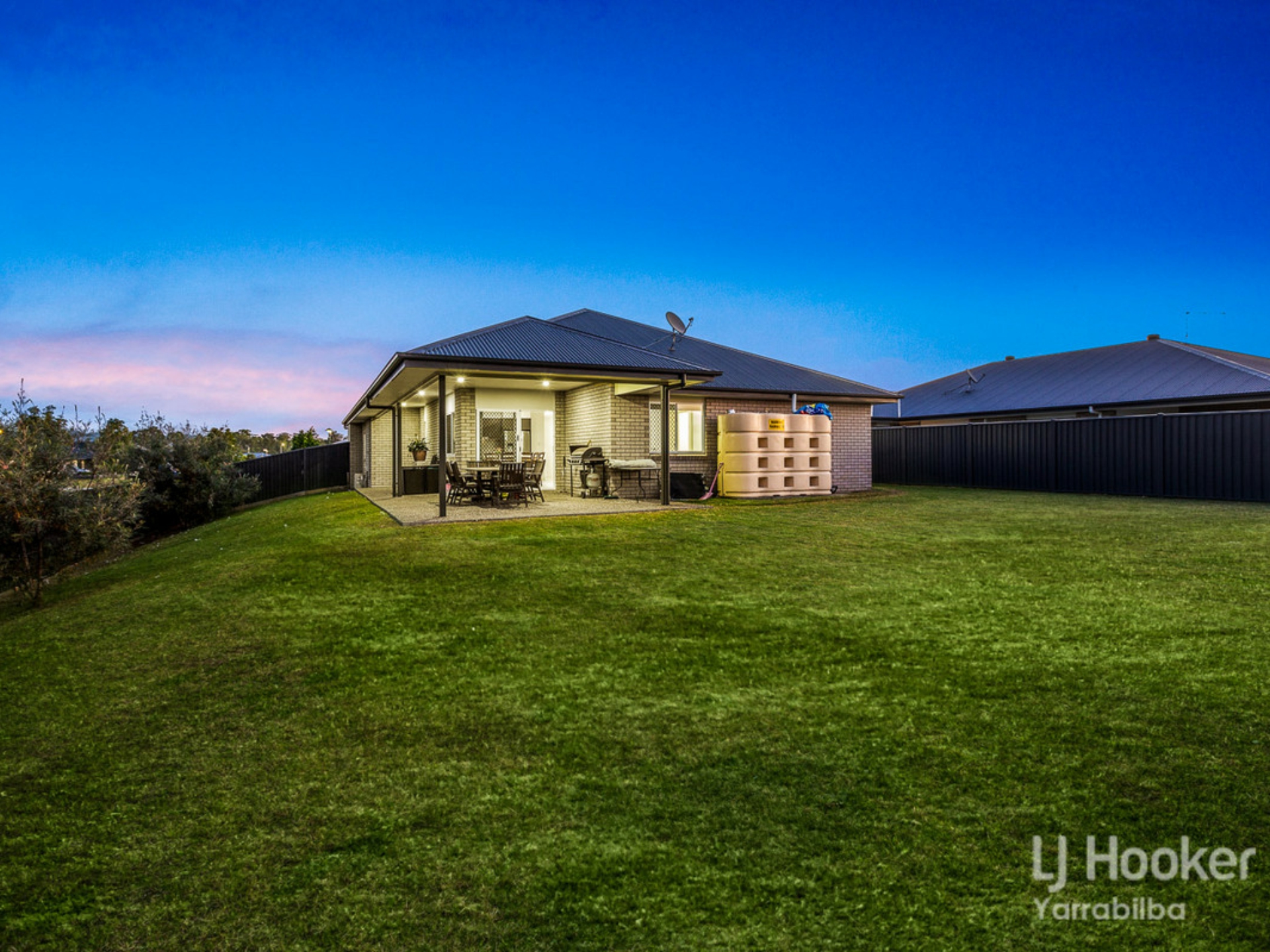 18 Potts Street, LOGAN VILLAGE
