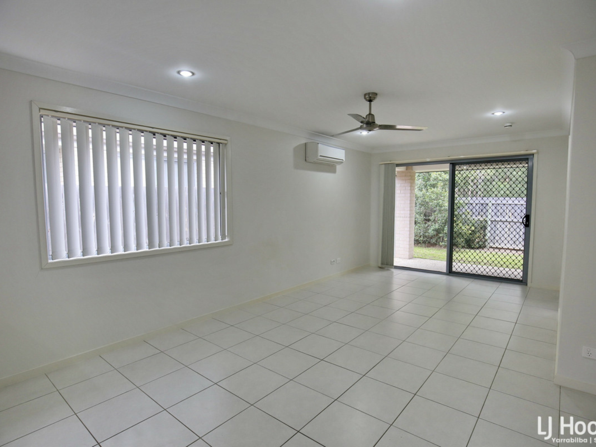 27 Walter Williams Crescent, REDBANK PLAINS