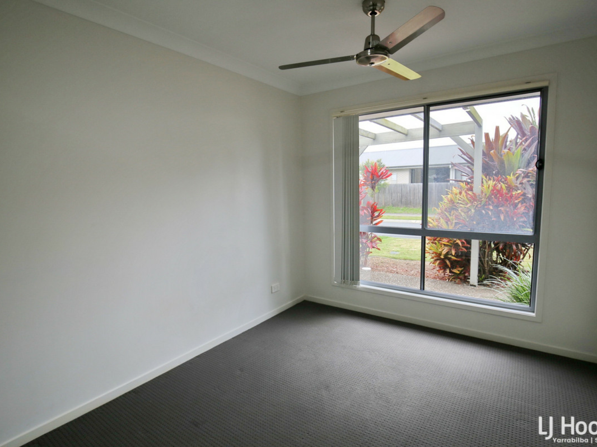 27 Walter Williams Crescent, REDBANK PLAINS