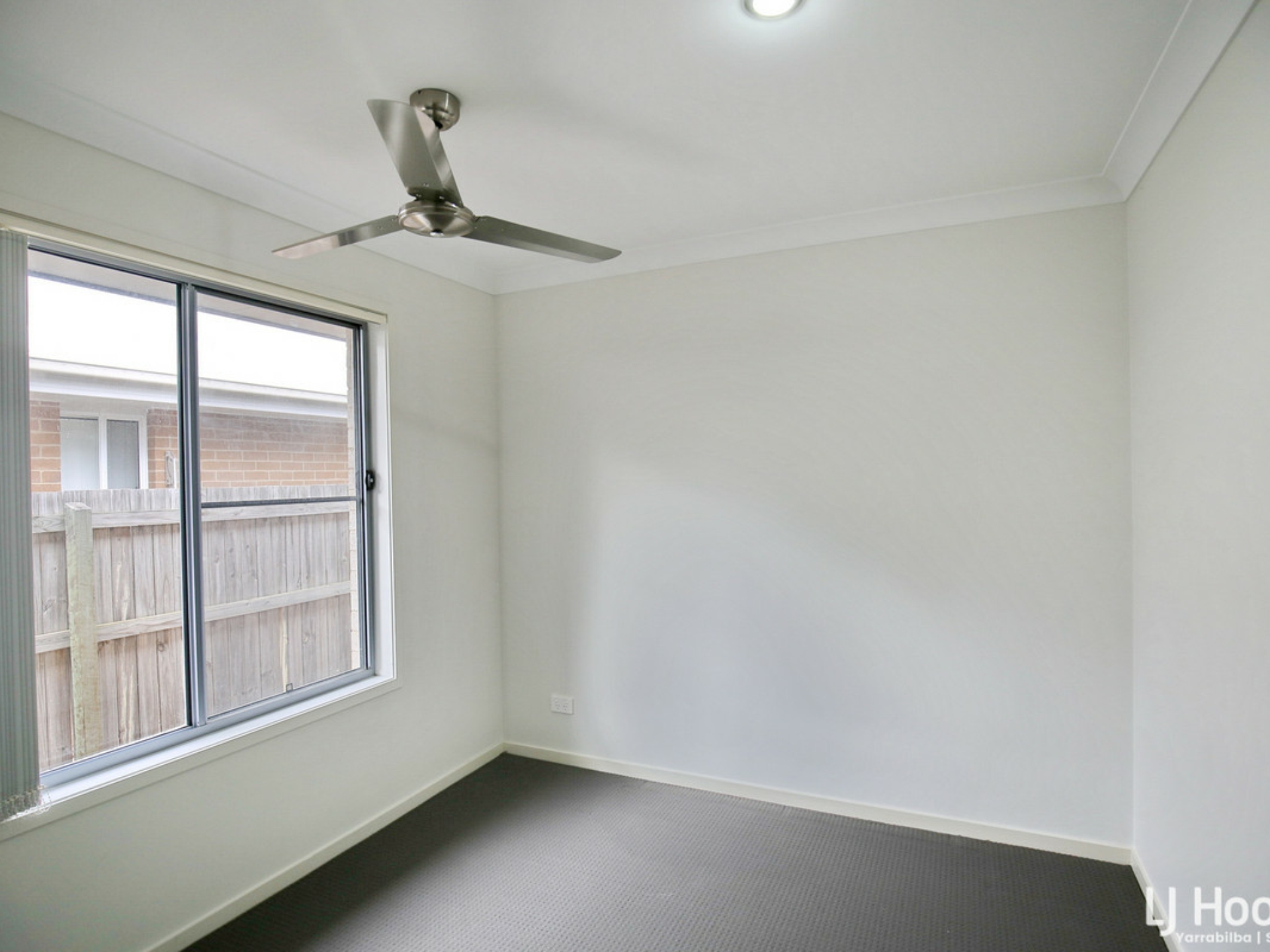 27 Walter Williams Crescent, REDBANK PLAINS