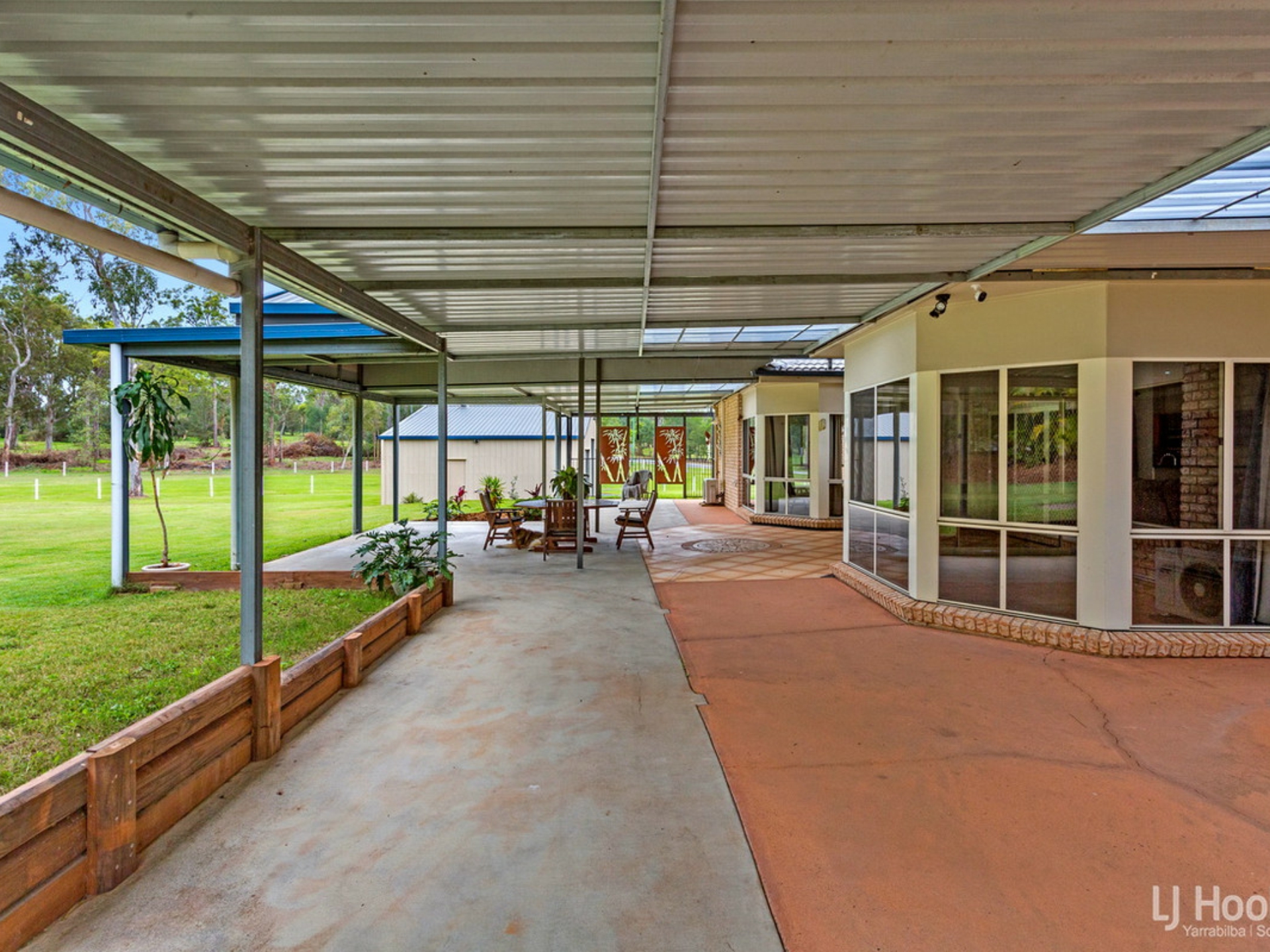 13-19 Florence Court, LOGAN VILLAGE