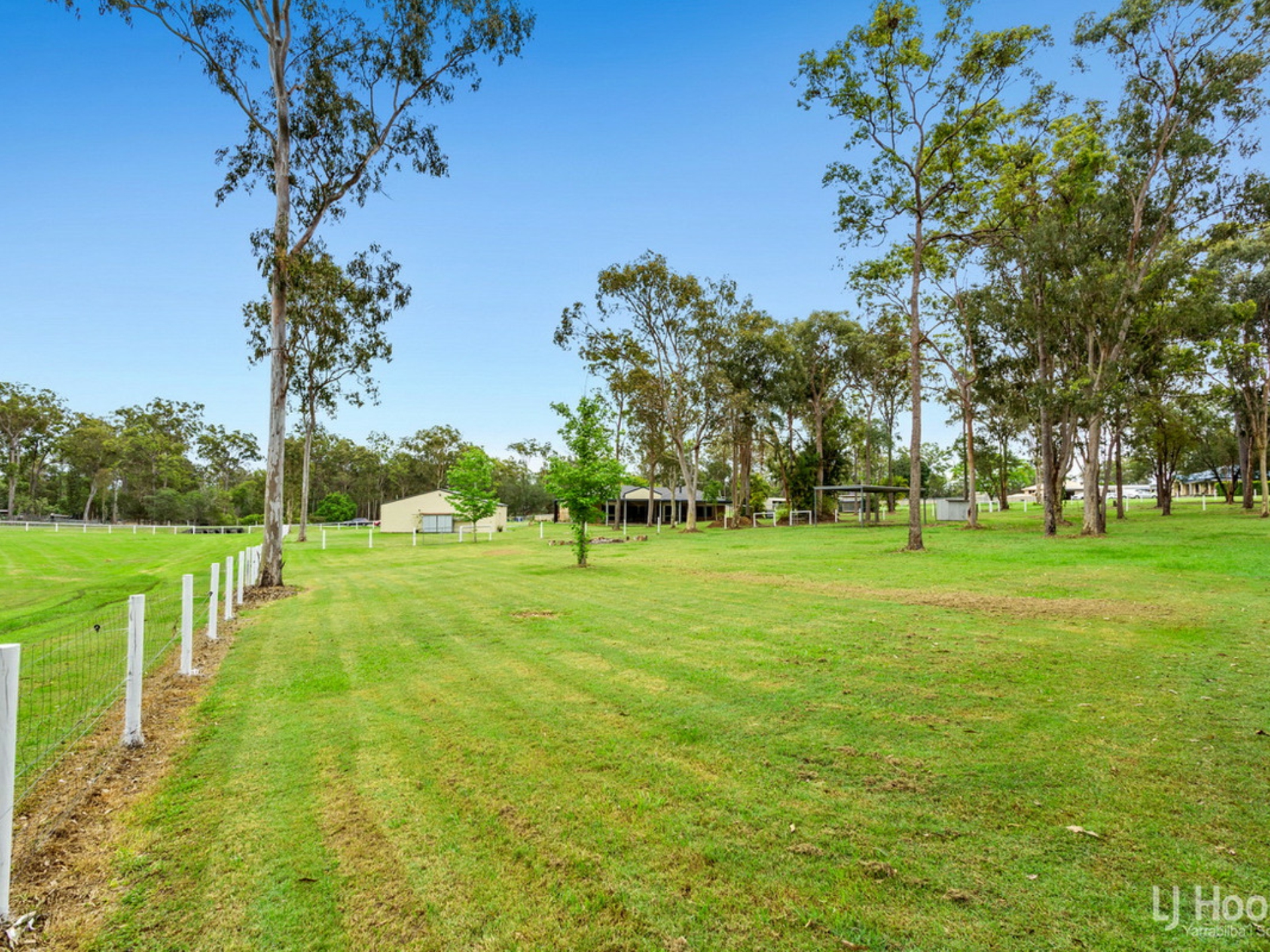 13-19 Florence Court, LOGAN VILLAGE