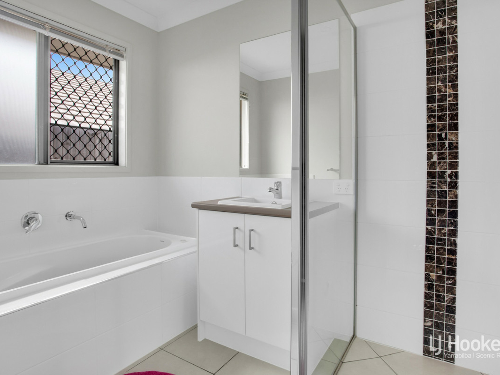 19 Rosewood Circuit, YARRABILBA