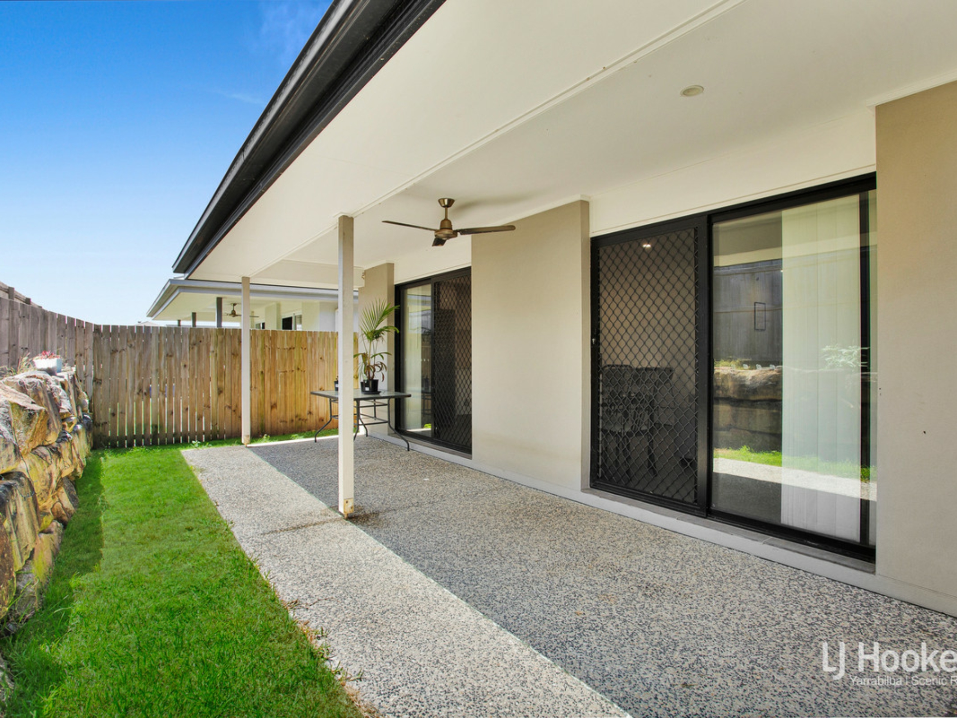 7 Dolostone Street, YARRABILBA