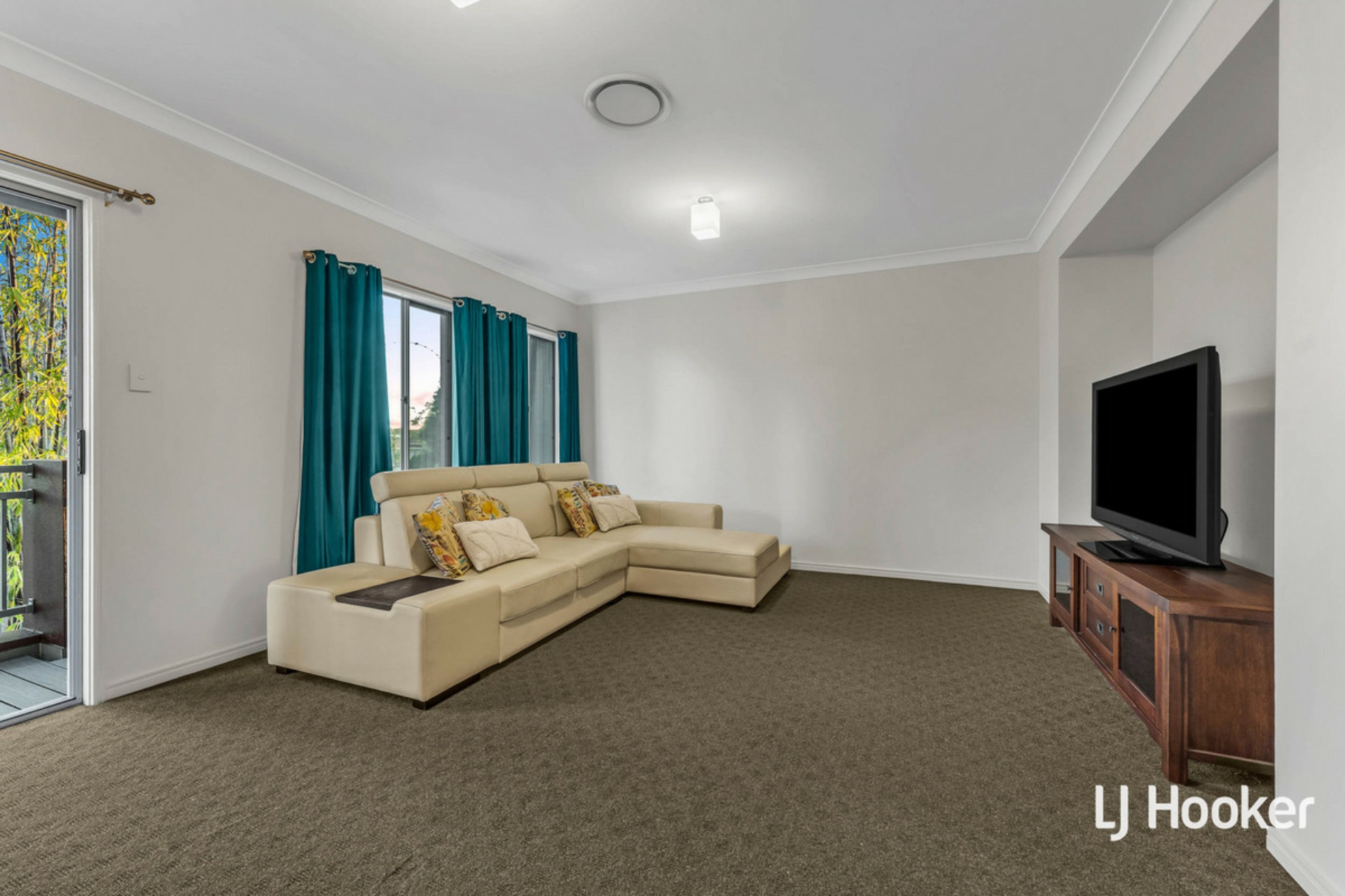 74-76 Bottlebrush Drive, JIMBOOMBA