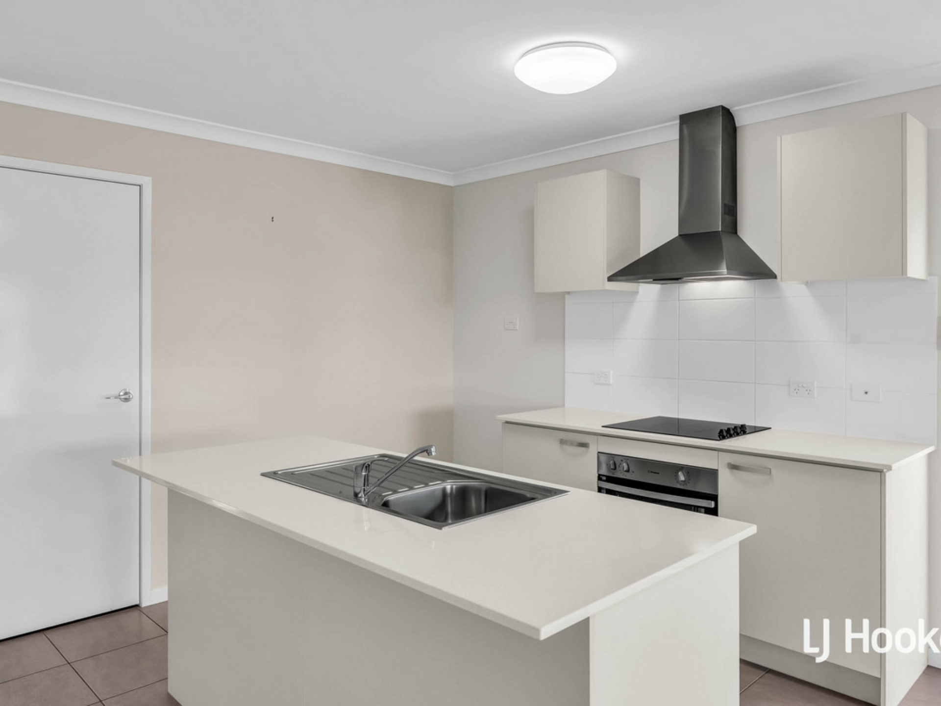 25 Tasker Street, YARRABILBA