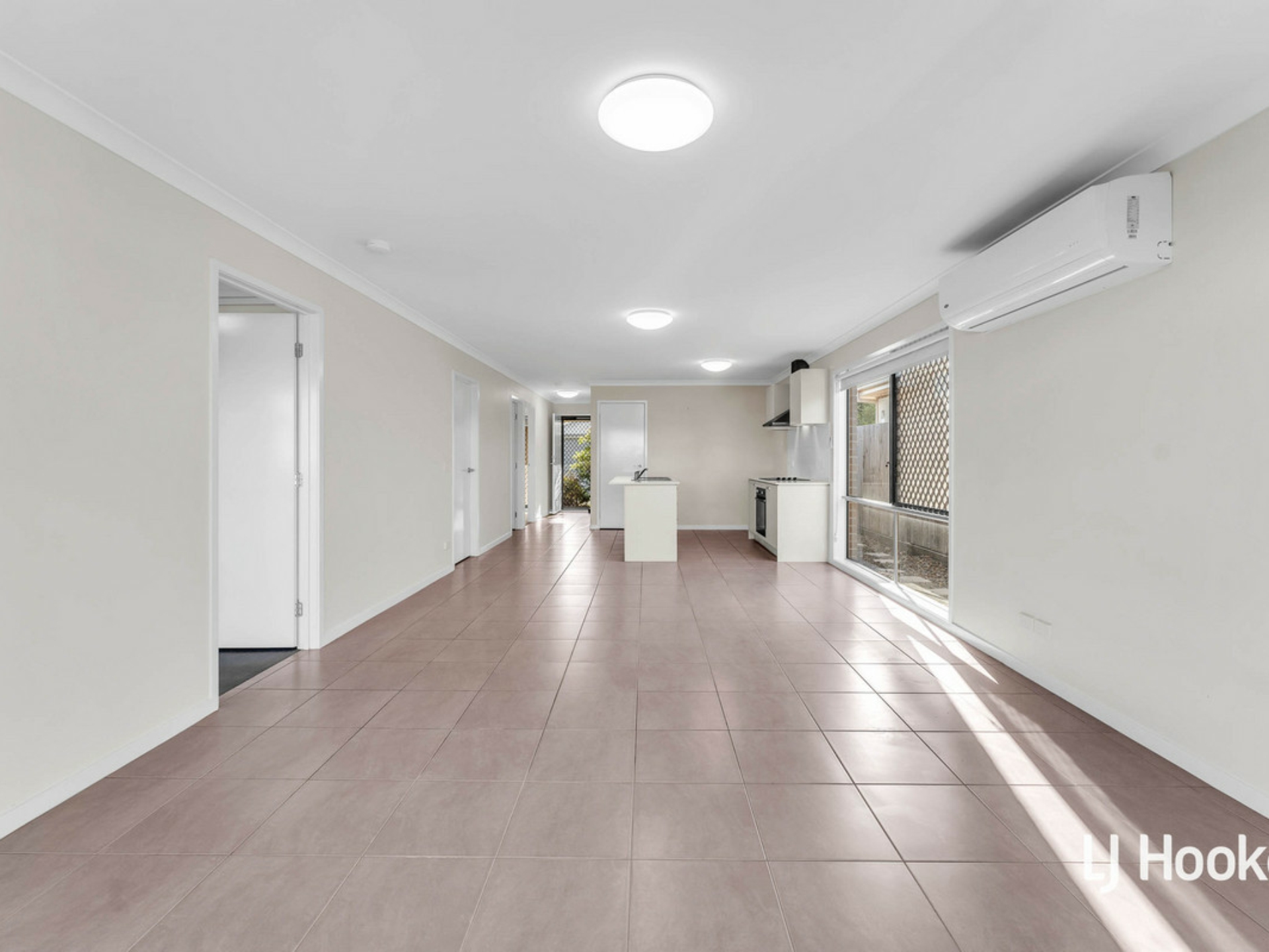 25 Tasker Street, YARRABILBA