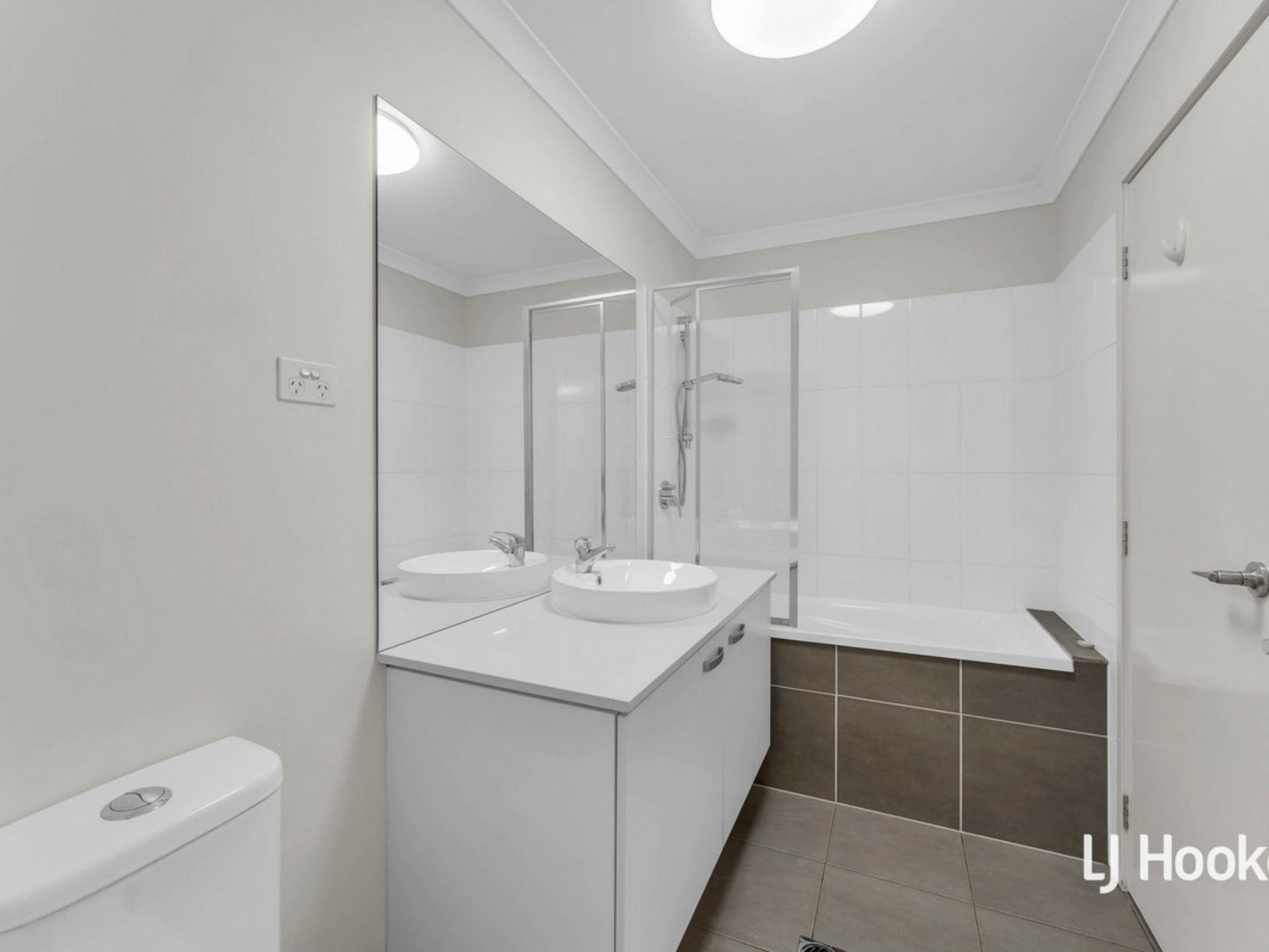 25 Tasker Street, YARRABILBA