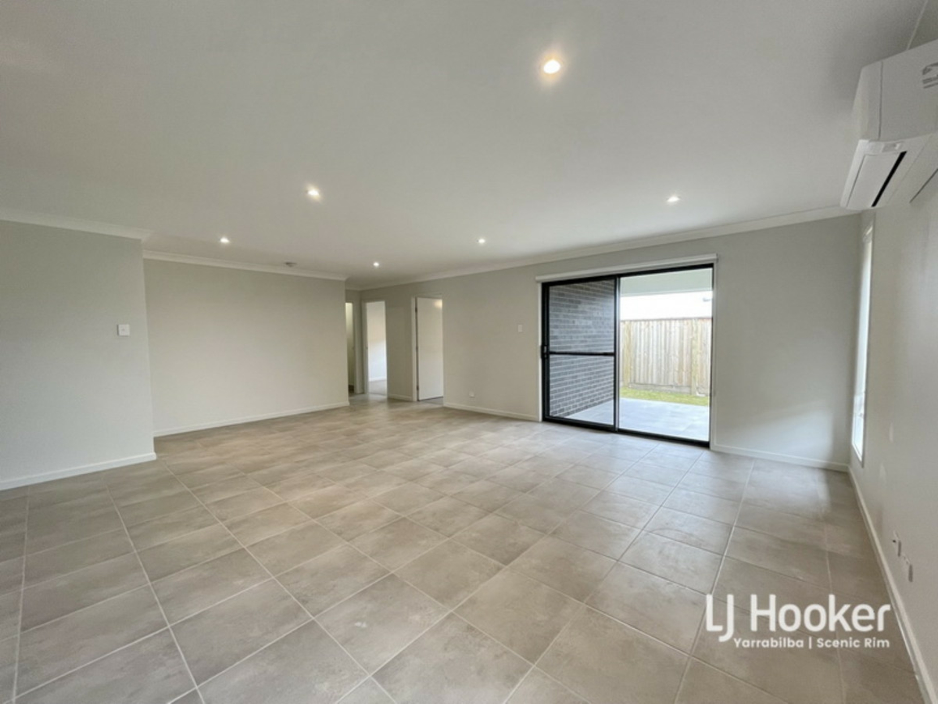 47 Snowdonia Crescent, YARRABILBA