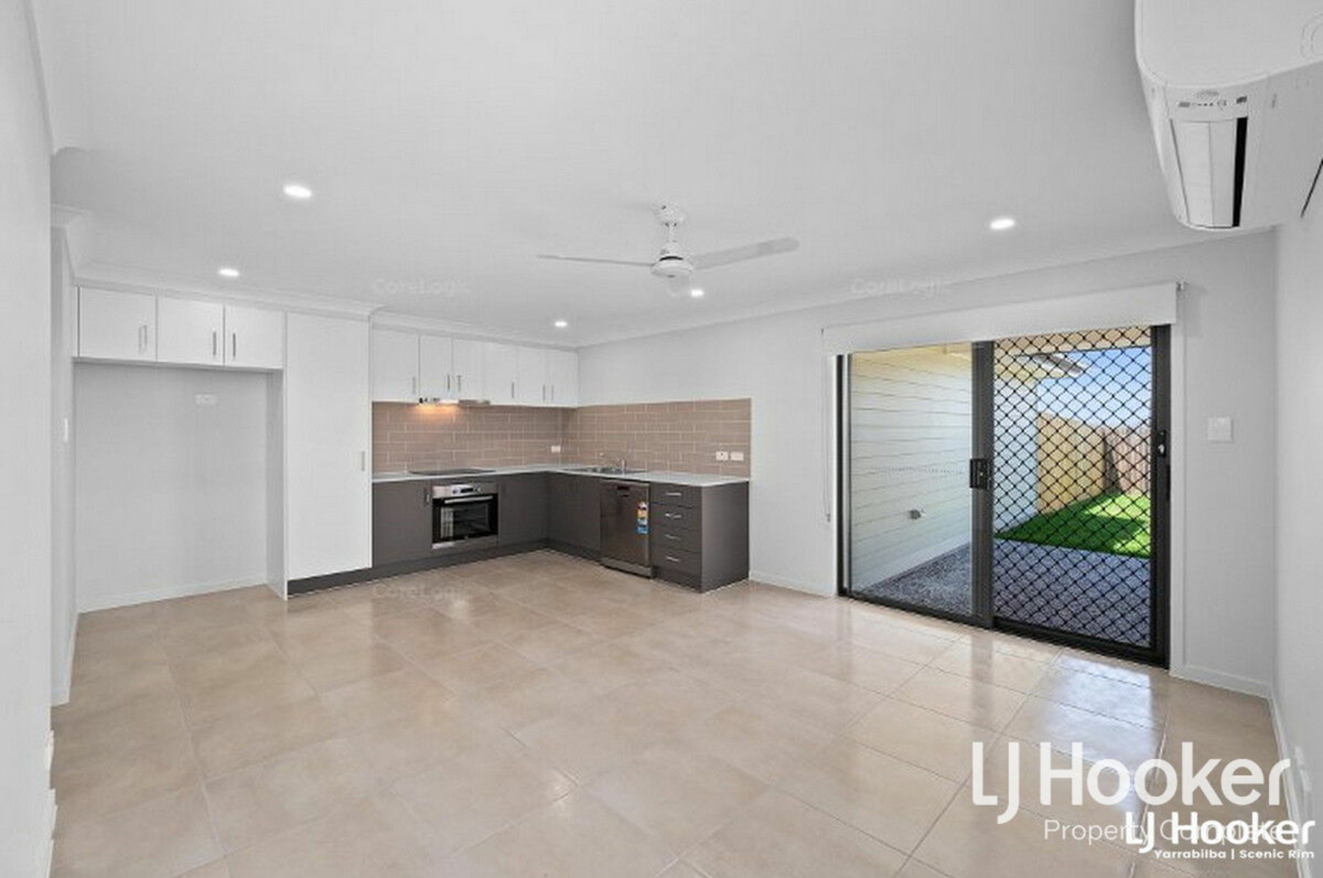2/15 Rural Street, PARK RIDGE