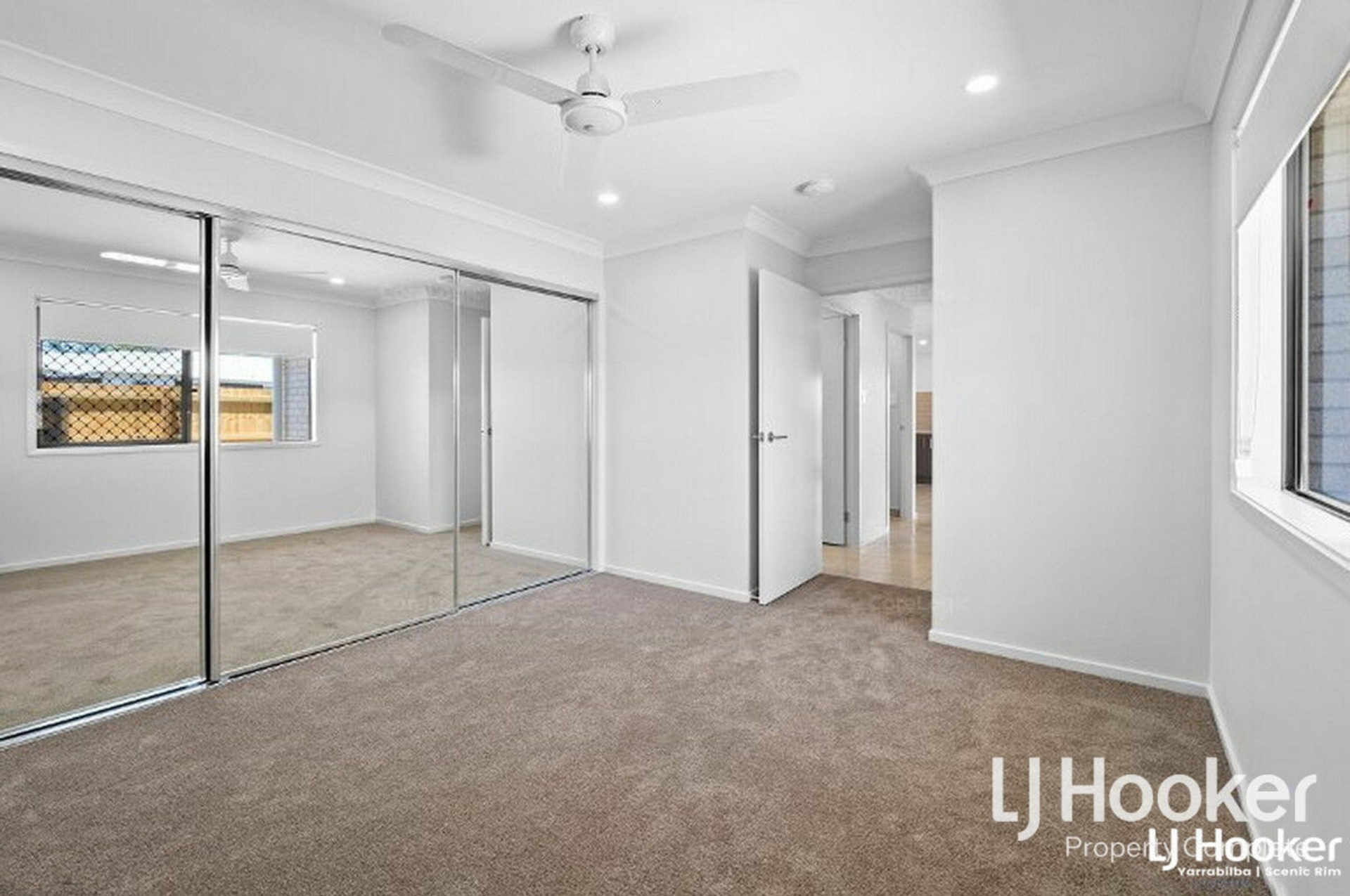 2/15 Rural Street, PARK RIDGE