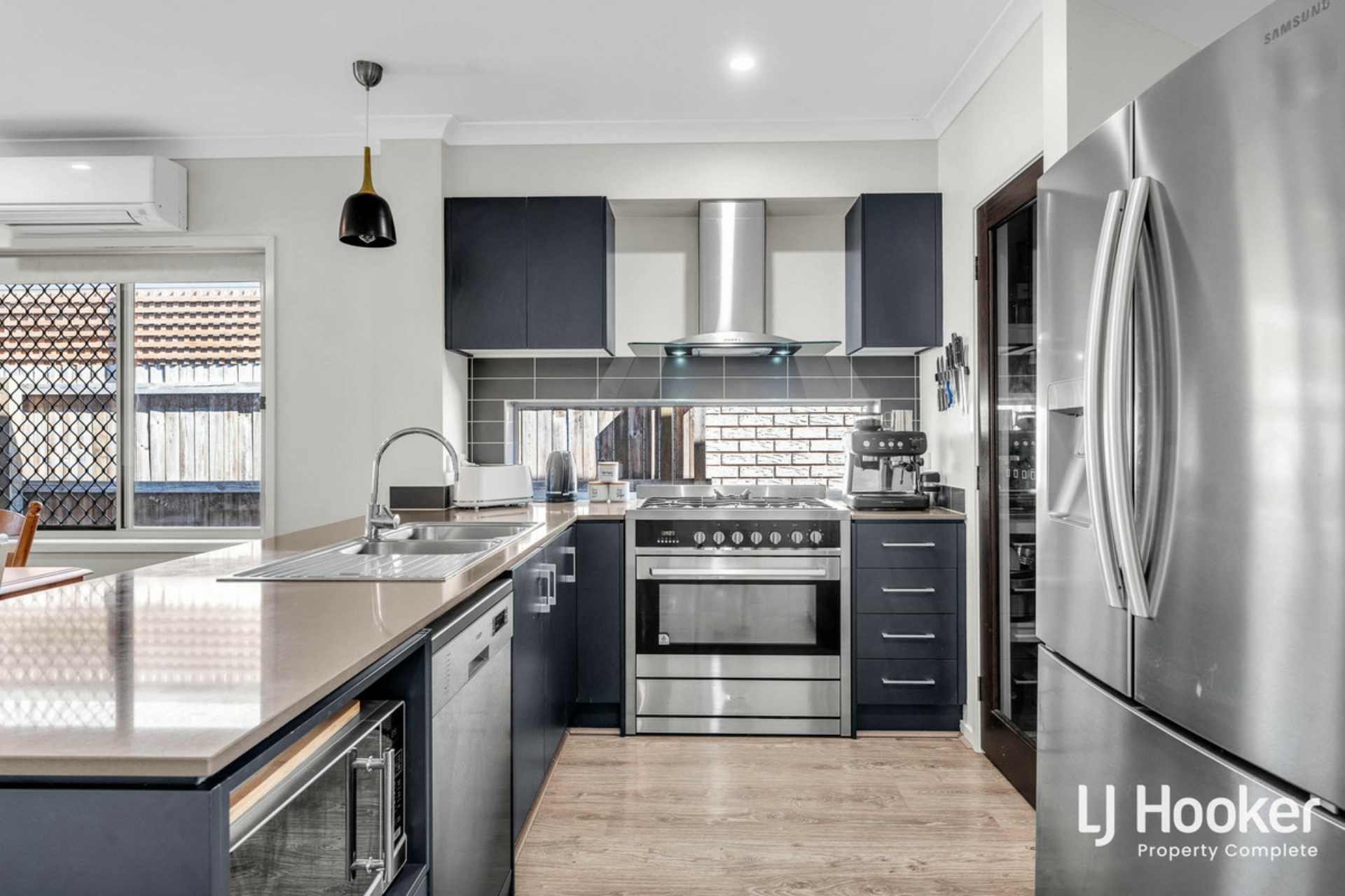 54 Combs Street, YARRABILBA
