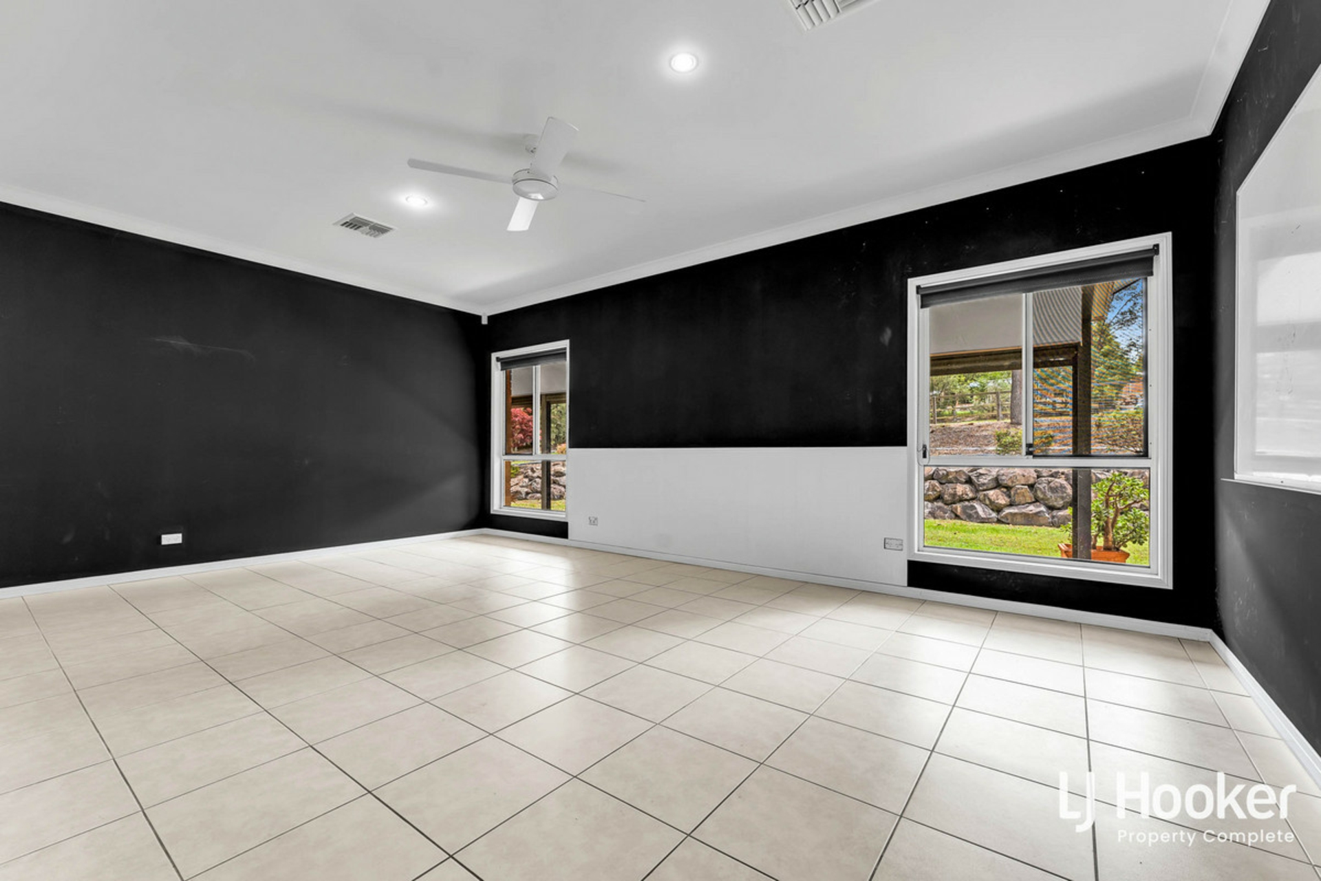 1-5 Firetail Court, GREENBANK