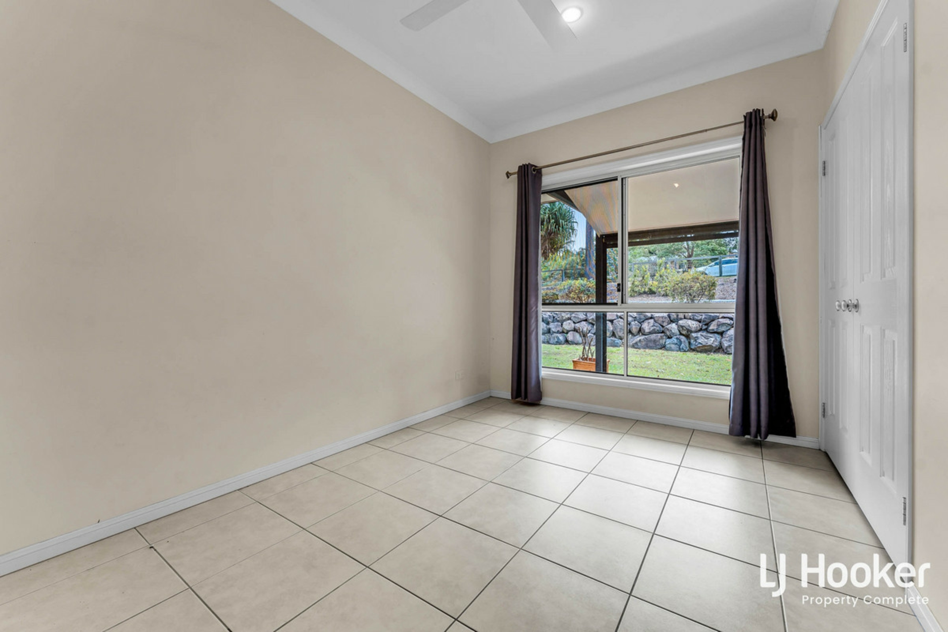 1-5 Firetail Court, GREENBANK