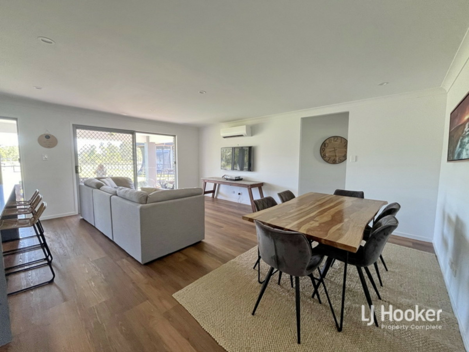 127-129 Geoff Philp Drive, LOGAN VILLAGE