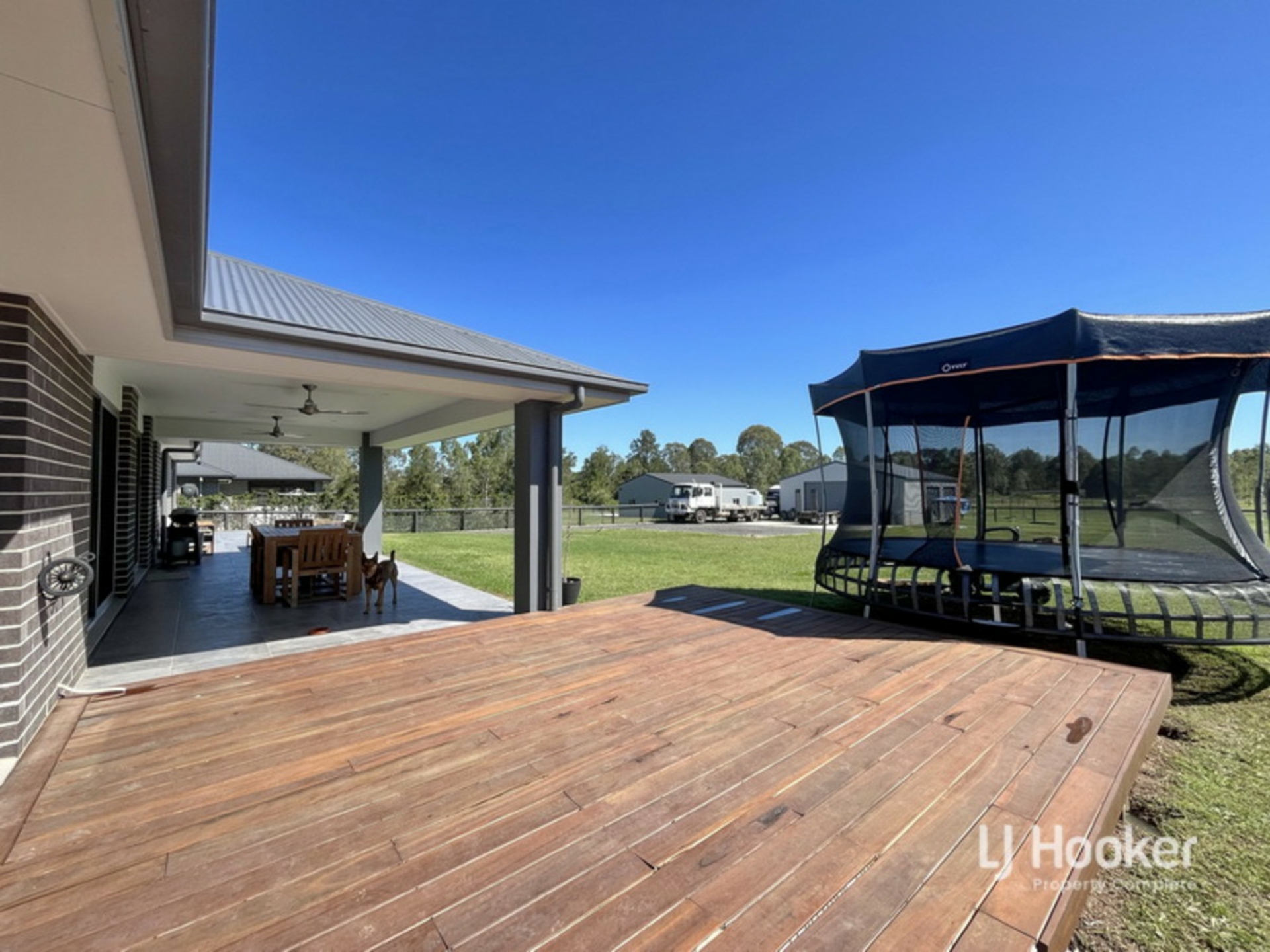 127-129 Geoff Philp Drive, LOGAN VILLAGE