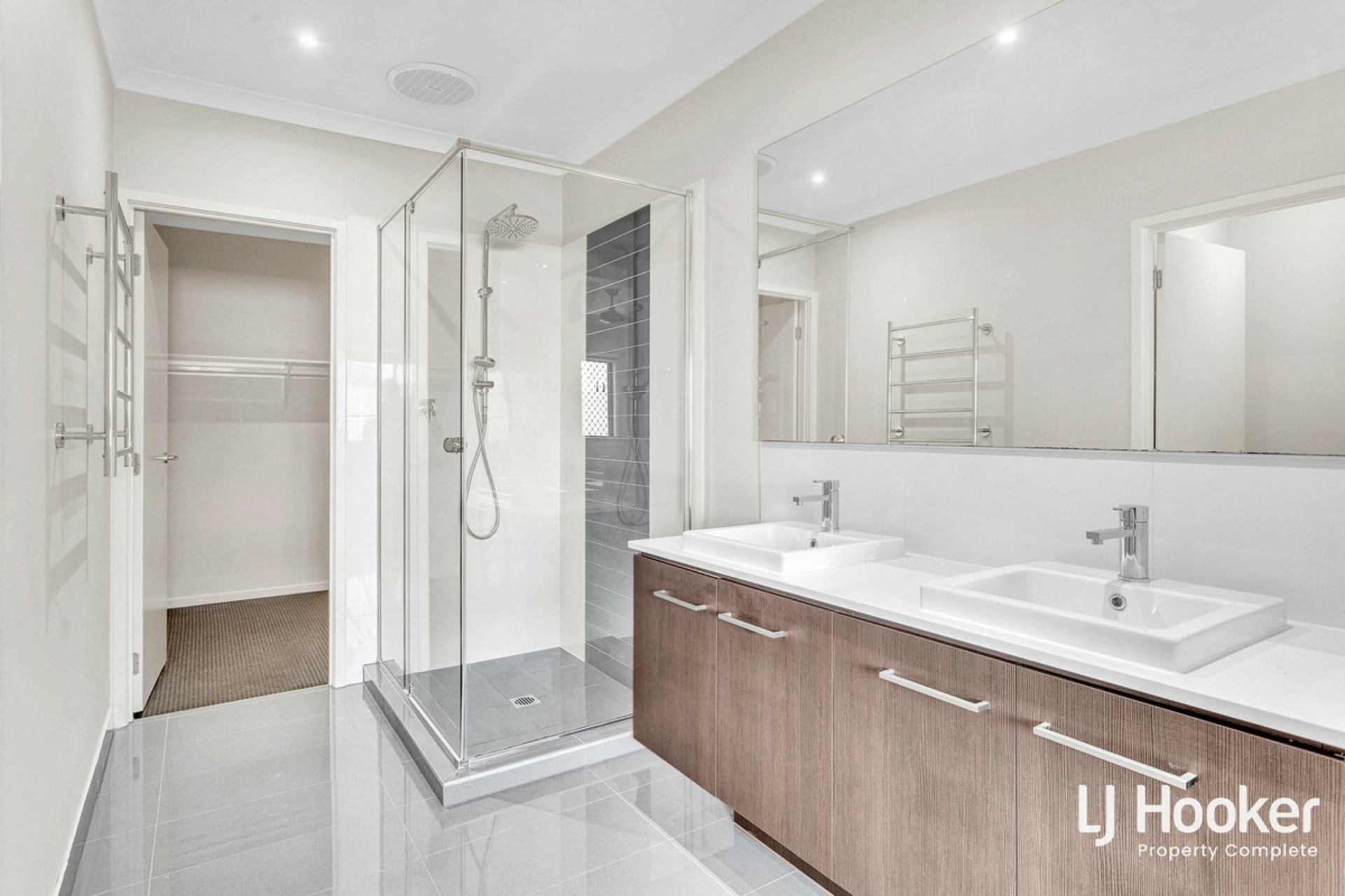 123 Summerview Avenue, YARRABILBA