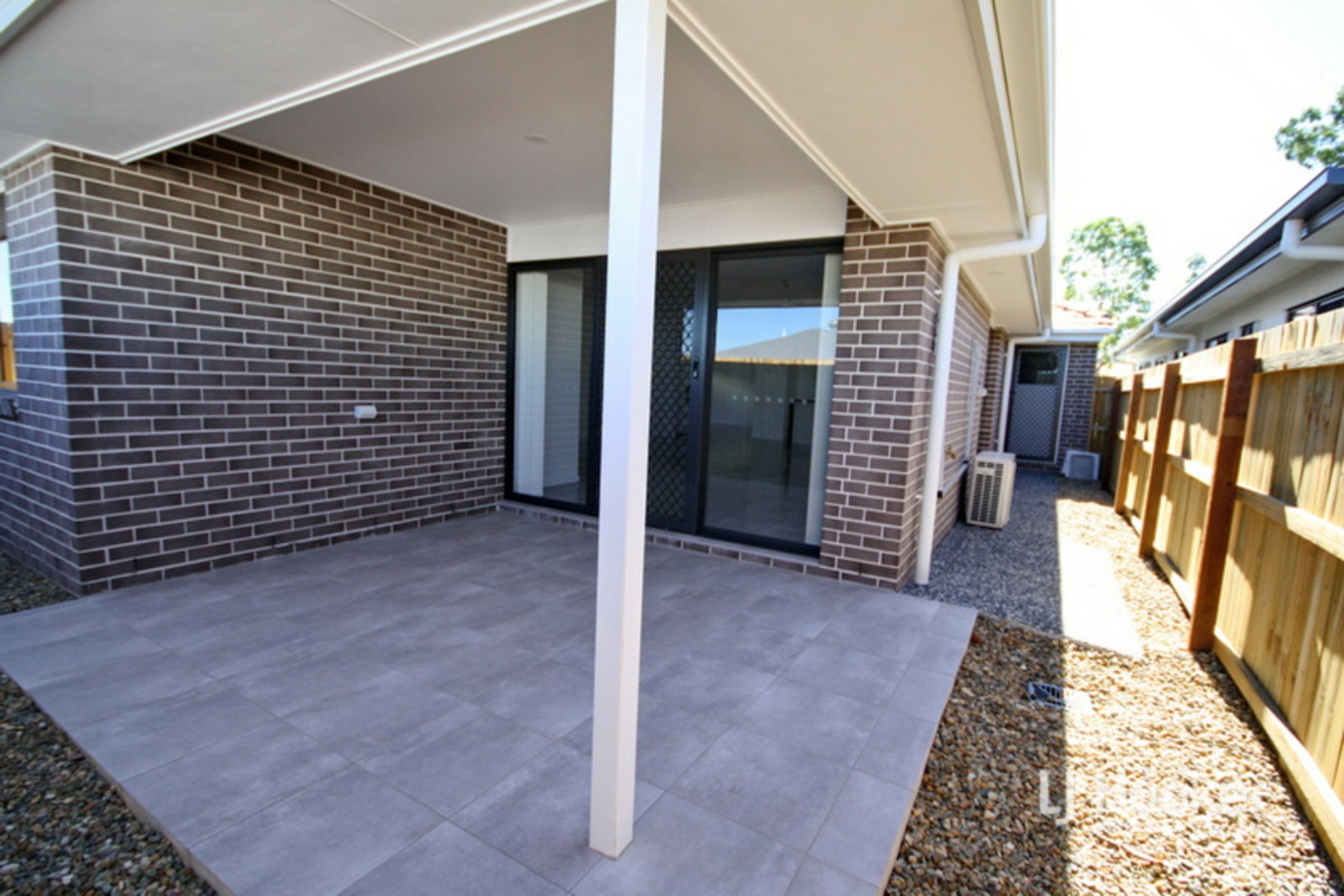 9 Greenstone Street, YARRABILBA