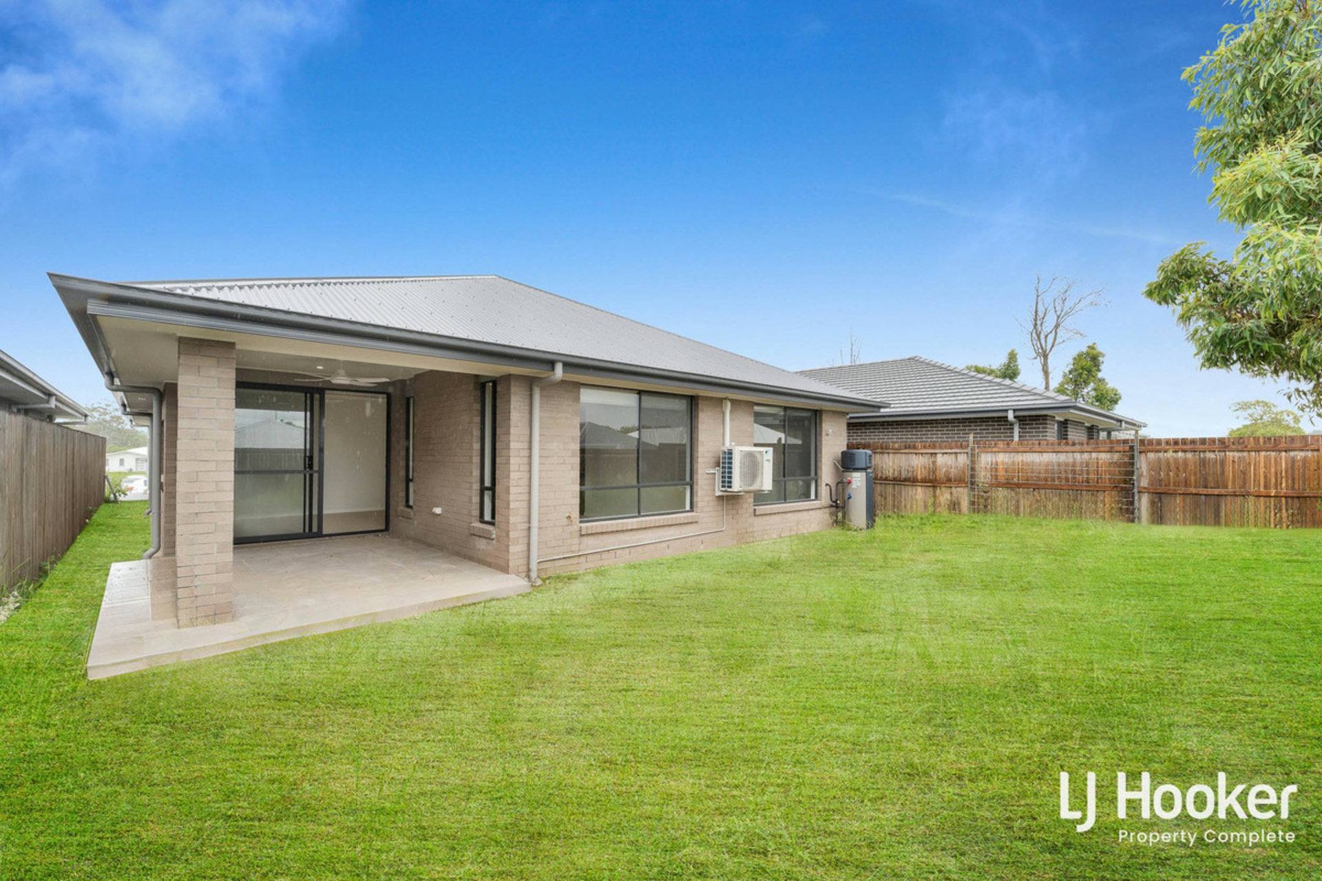 18 Tulloch Street, LOGAN RESERVE