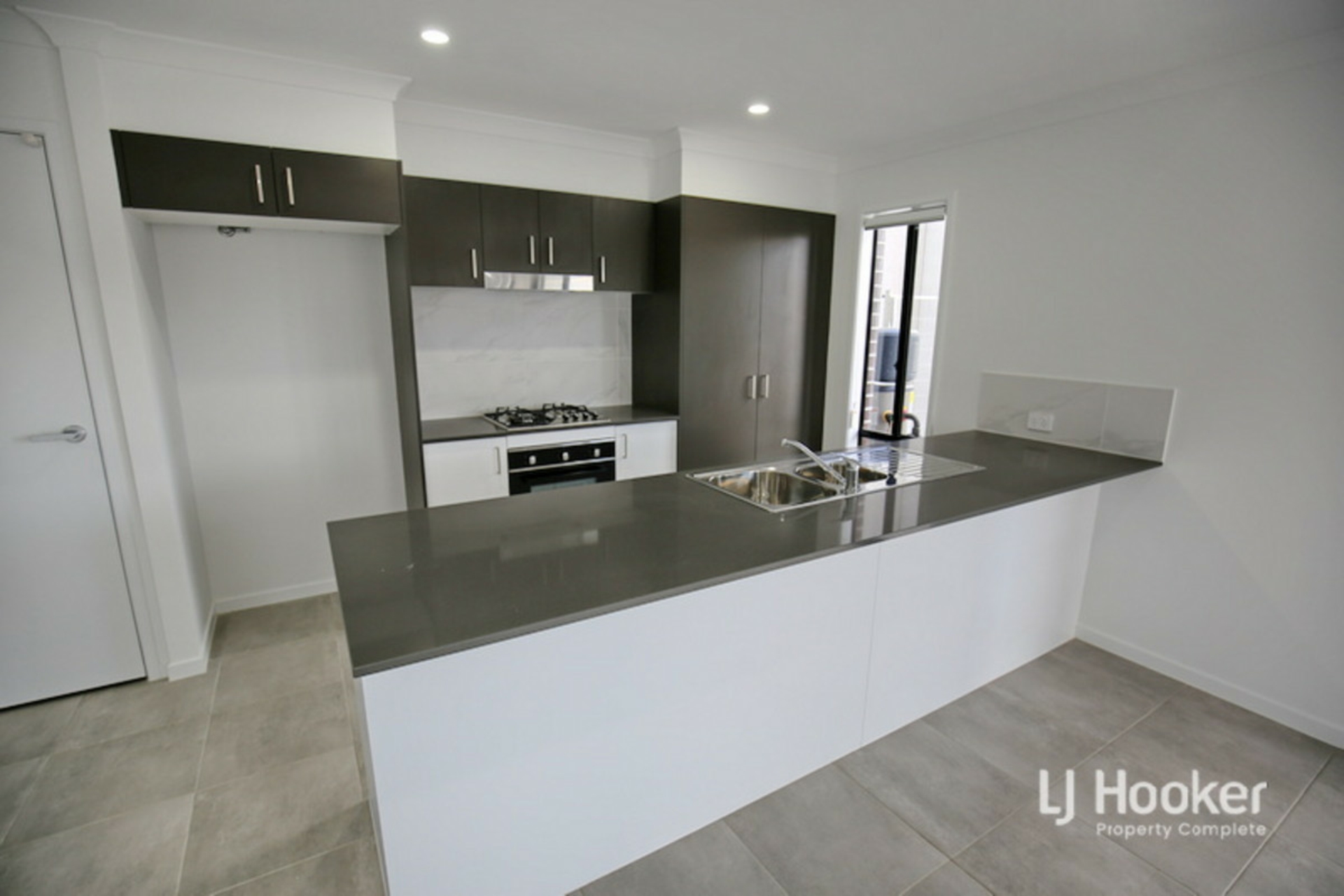 64 Darnell Street, YARRABILBA