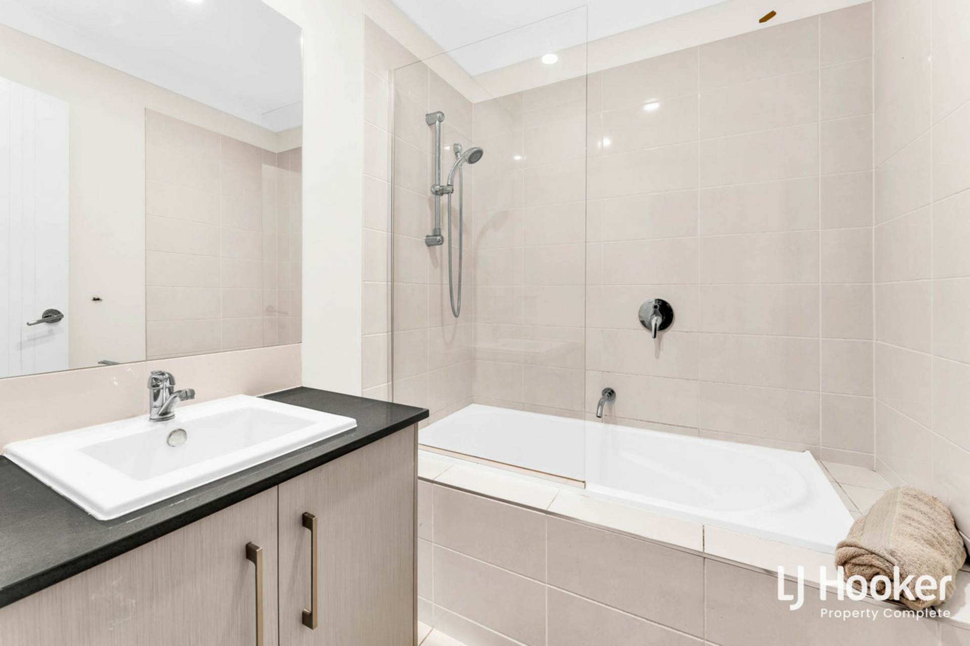 18/8 Highlands Street, YARRABILBA