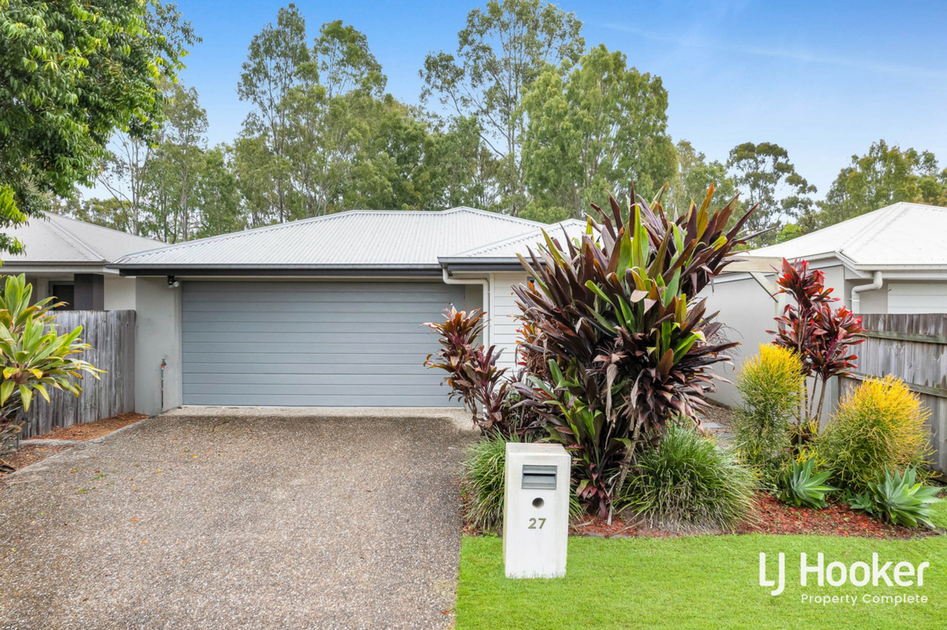 27 Walter Williams Crescent, REDBANK PLAINS