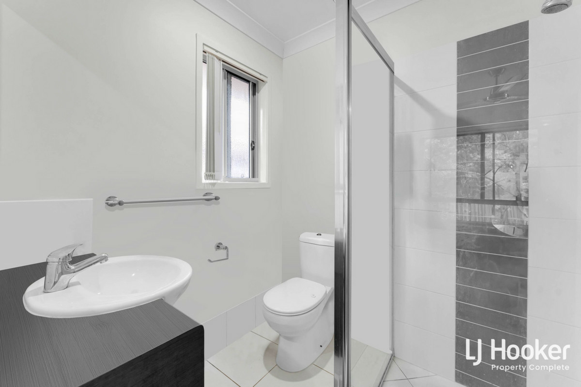 27 Walter Williams Crescent, REDBANK PLAINS