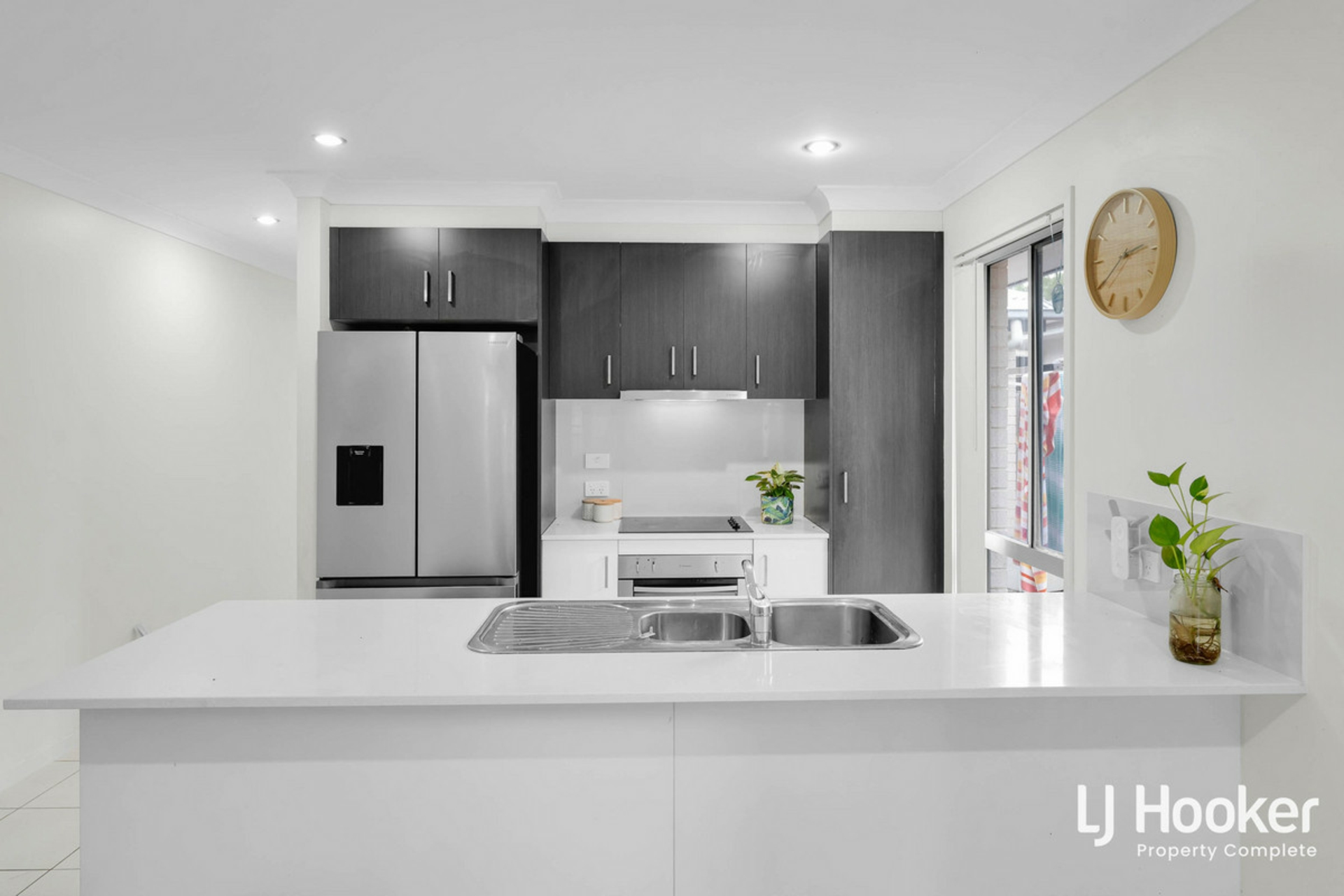 27 Walter Williams Crescent, REDBANK PLAINS