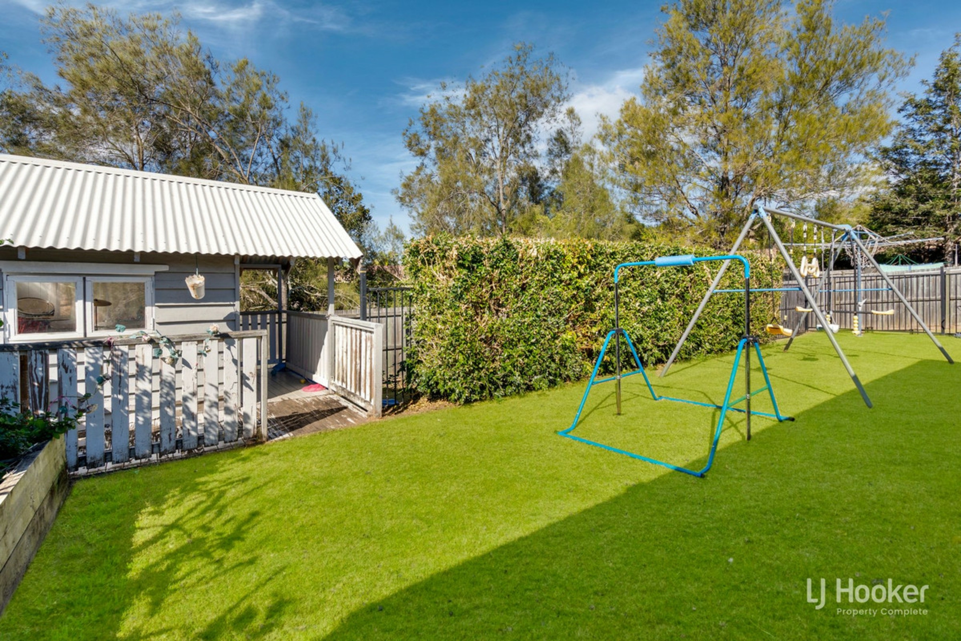 16 Duesbury Crescent, EDENS LANDING