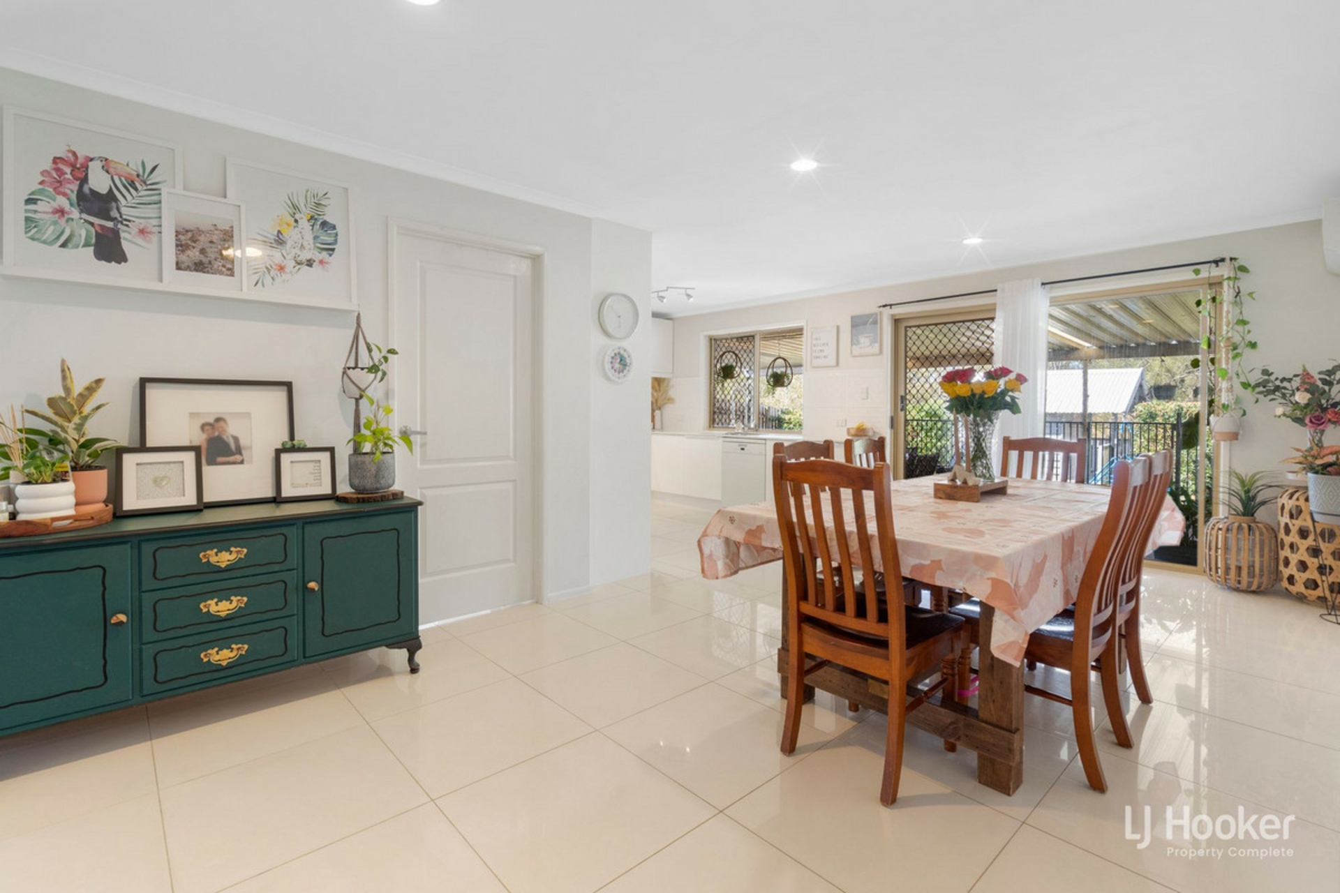 16 Duesbury Crescent, EDENS LANDING