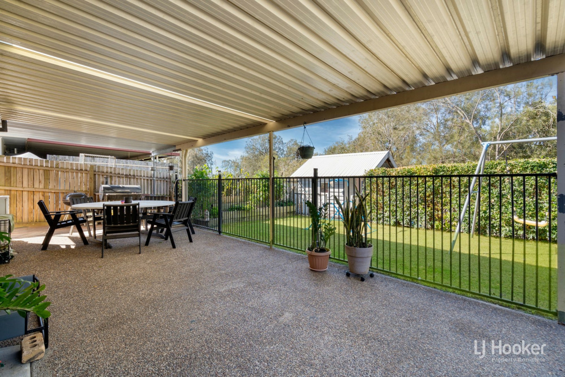 16 Duesbury Crescent, EDENS LANDING
