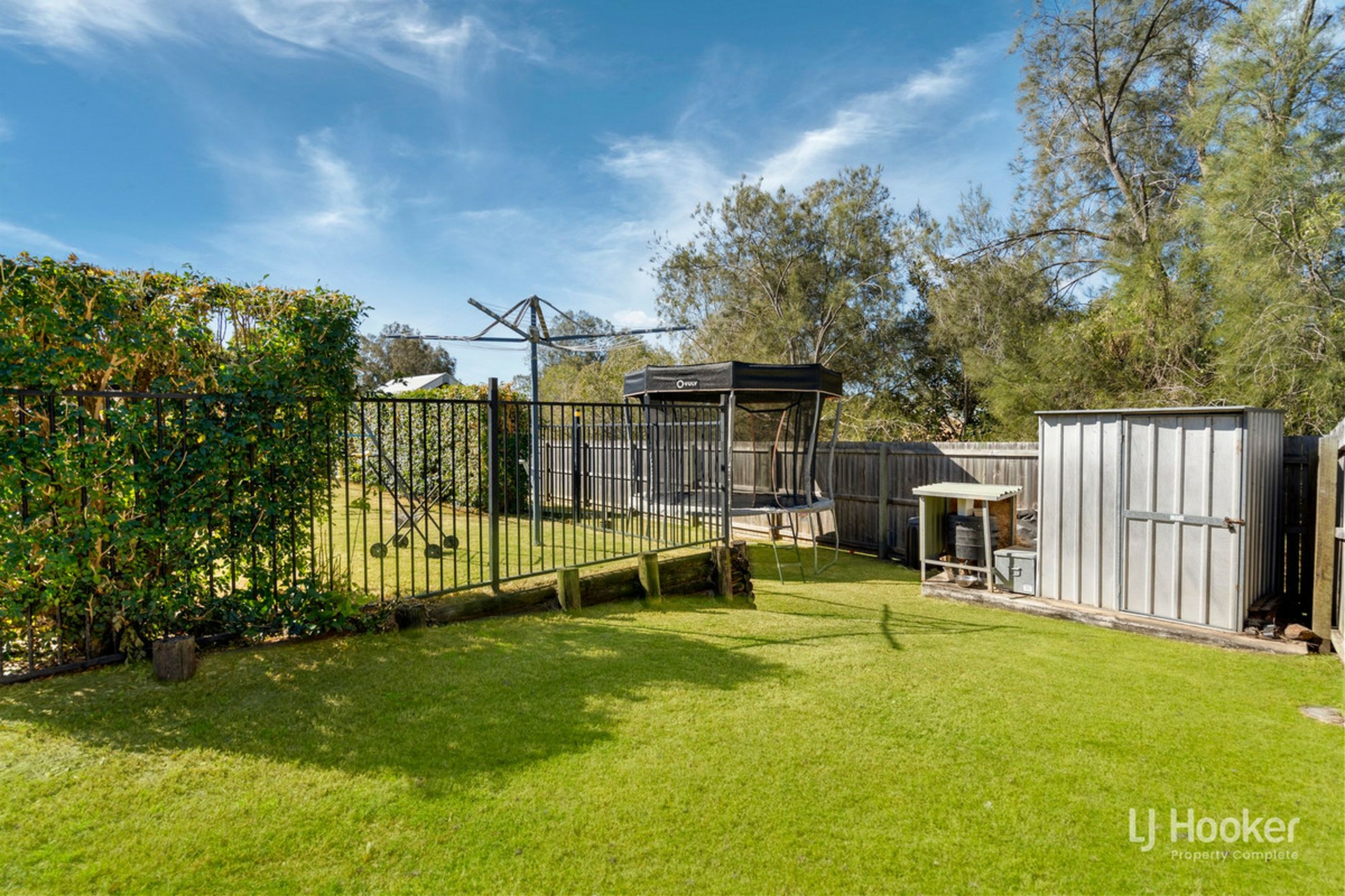 16 Duesbury Crescent, EDENS LANDING