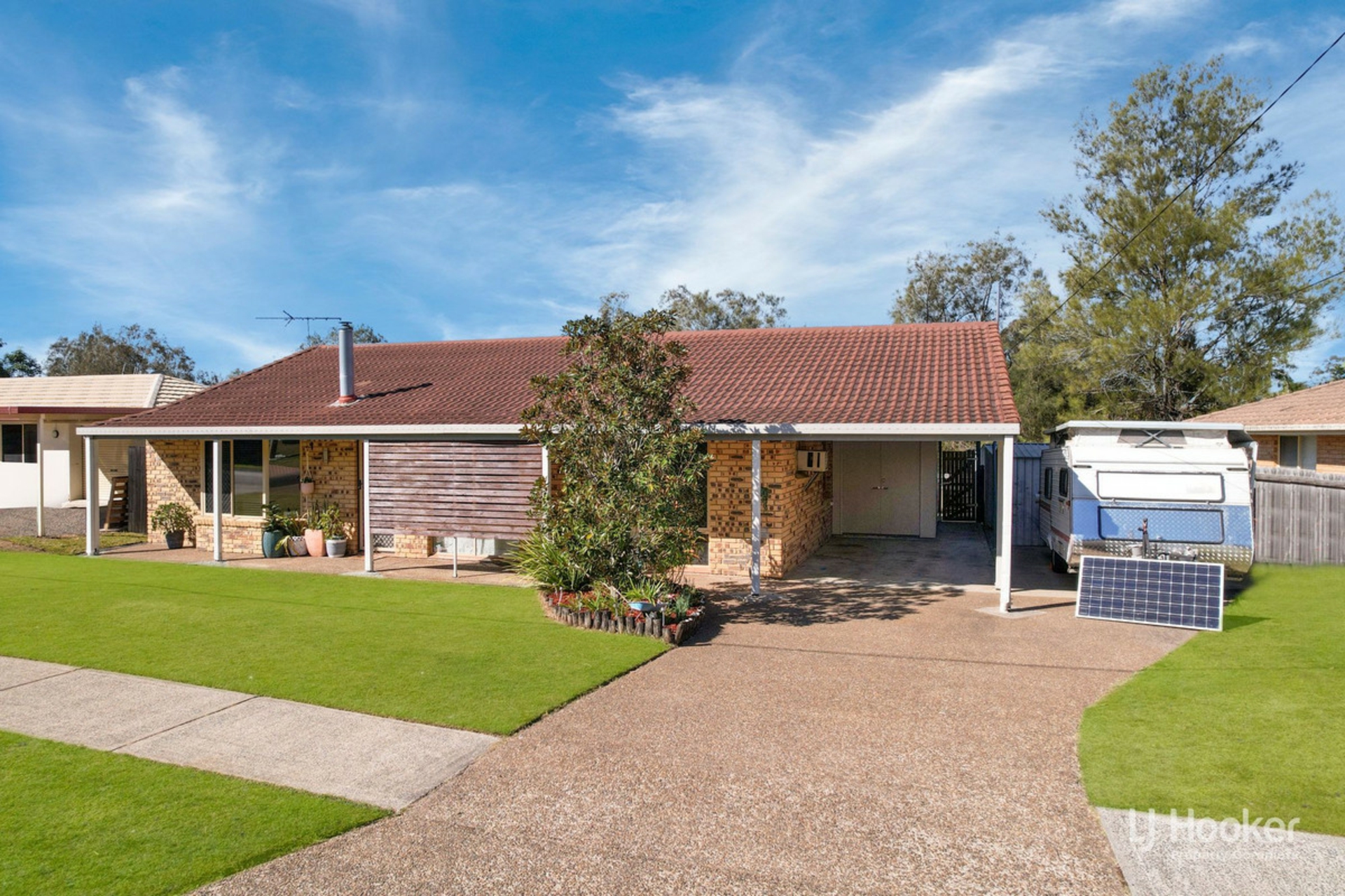 16 Duesbury Crescent, EDENS LANDING
