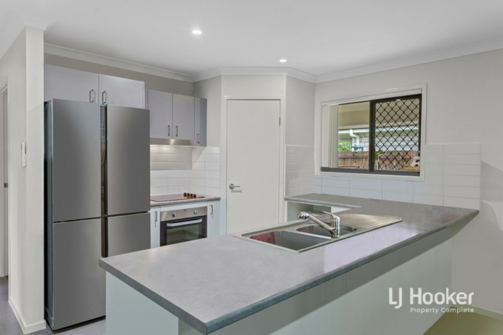 16 Leland Street, YARRABILBA