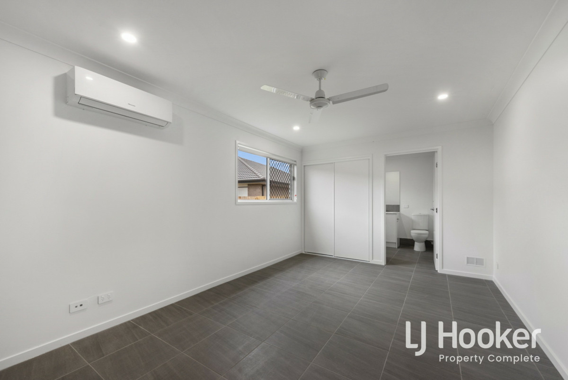 14 Moreton Crescent, YARRABILBA
