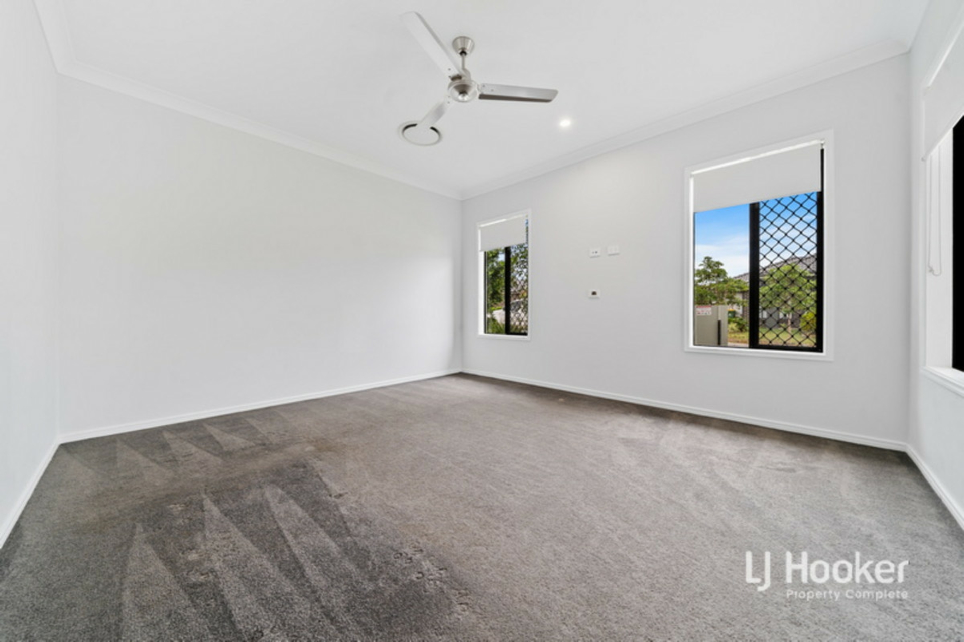 126 Mckinnon Drive, YARRABILBA