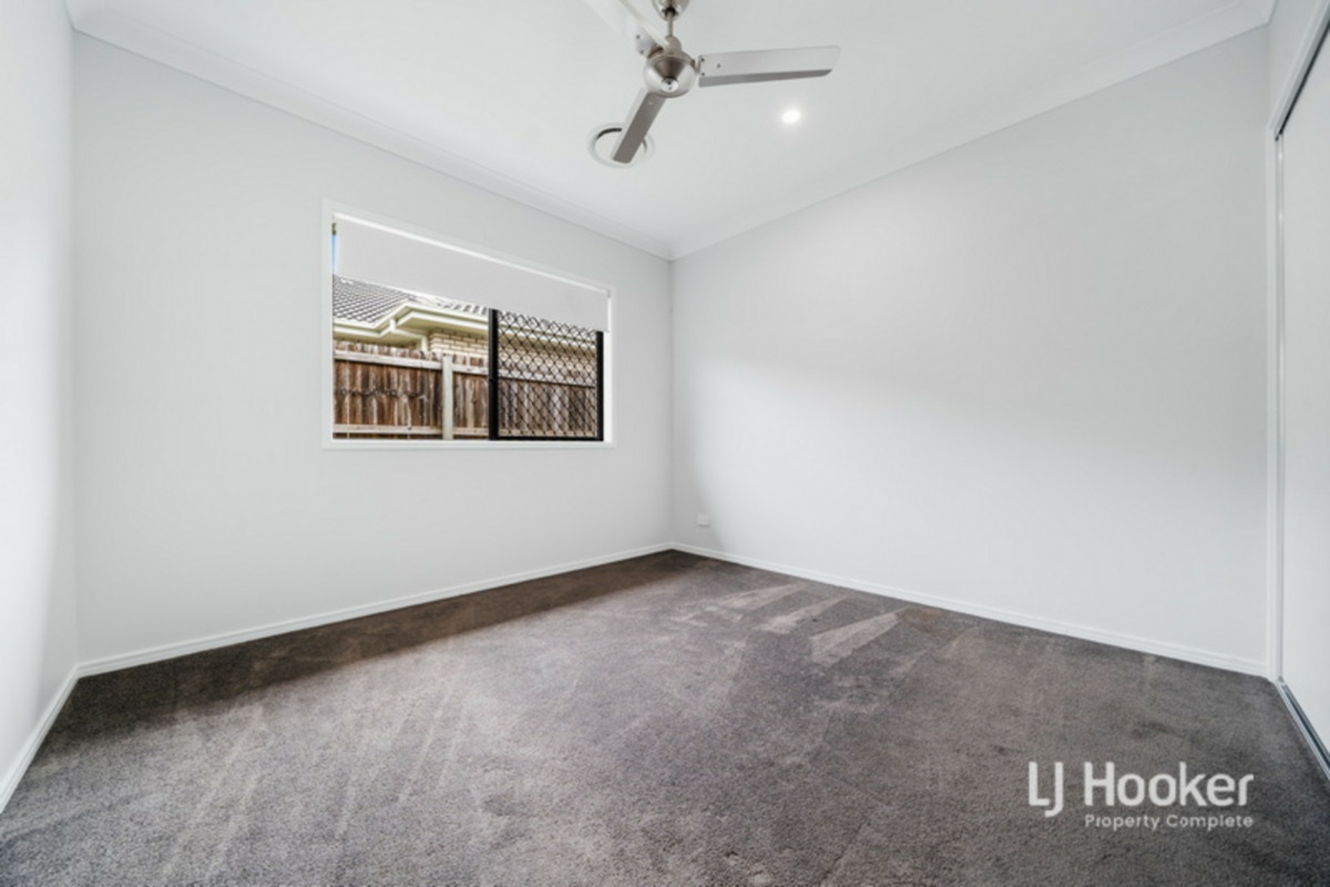 126 Mckinnon Drive, YARRABILBA