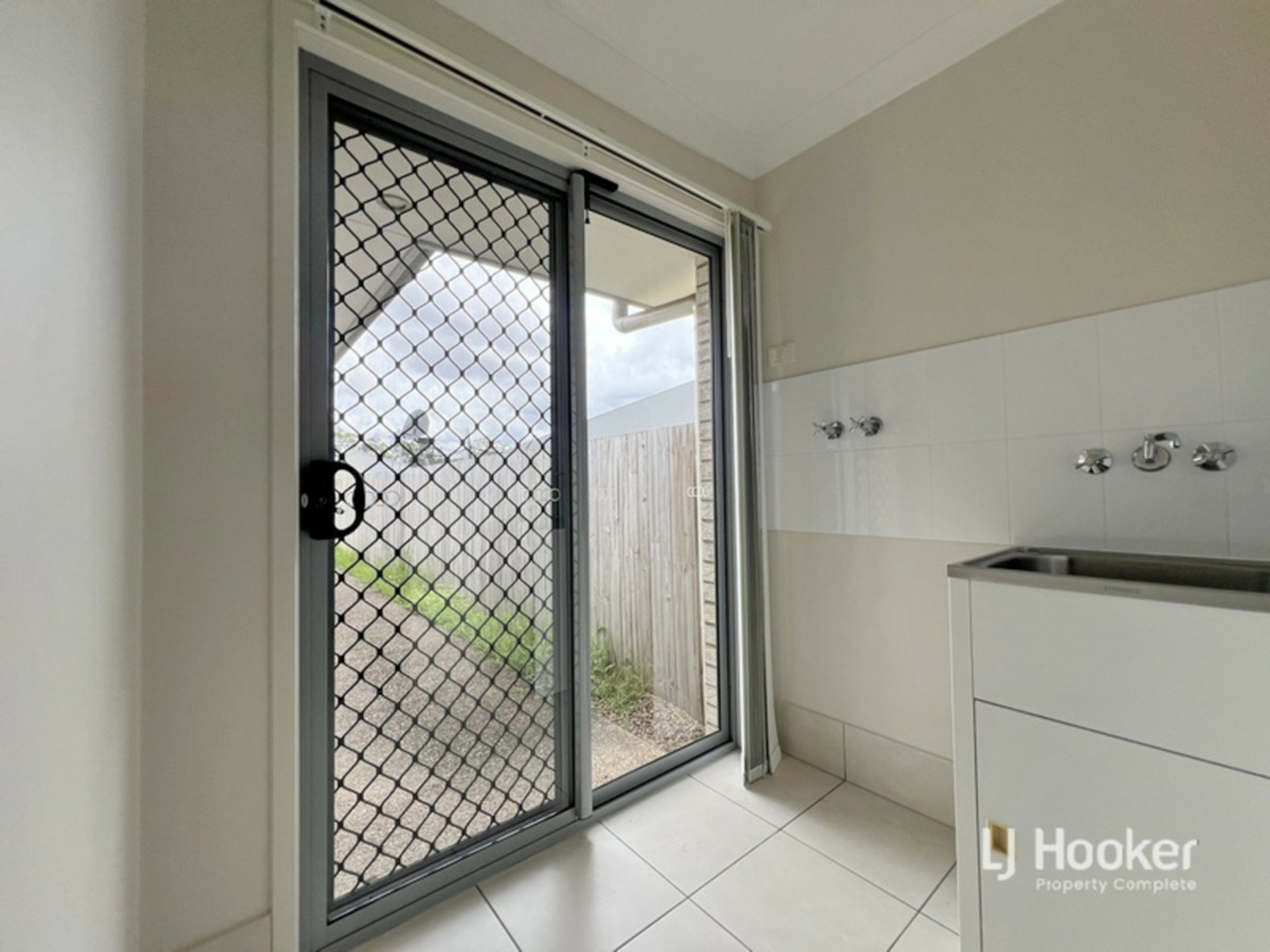 33 Malachite Drive, LOGAN RESERVE