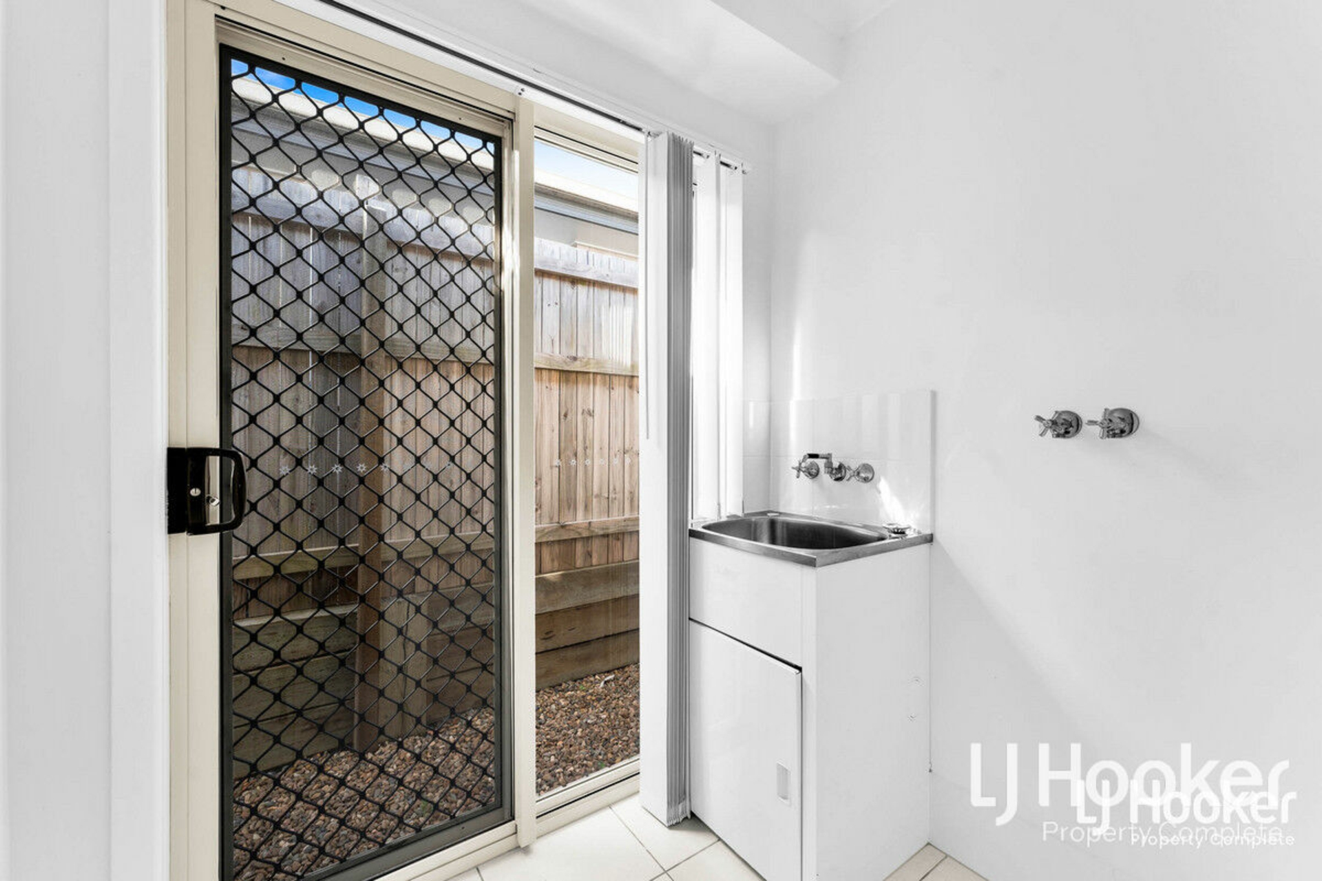26 Dew Street, YARRABILBA