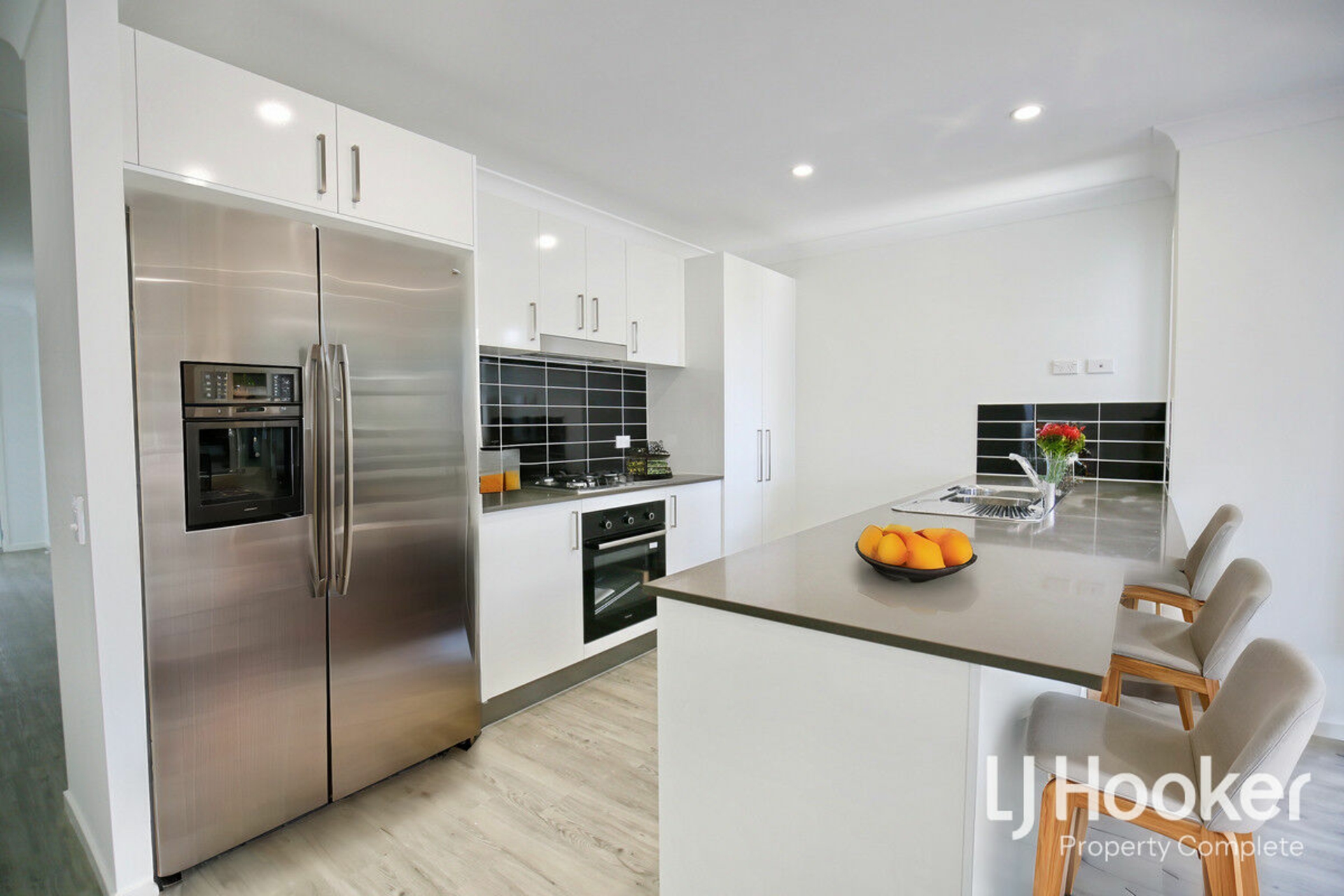 8 Hiddenvale Circuit, YARRABILBA