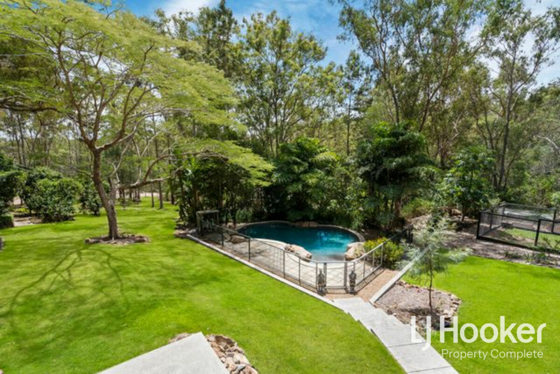 21 Barakula Court, CEDAR CREEK