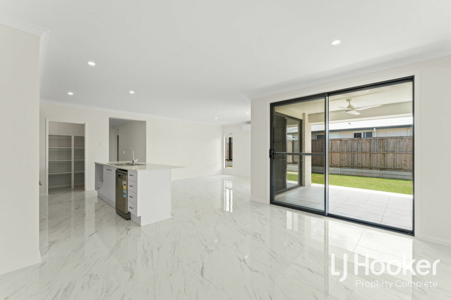 35 Napier Crescent, YARRABILBA