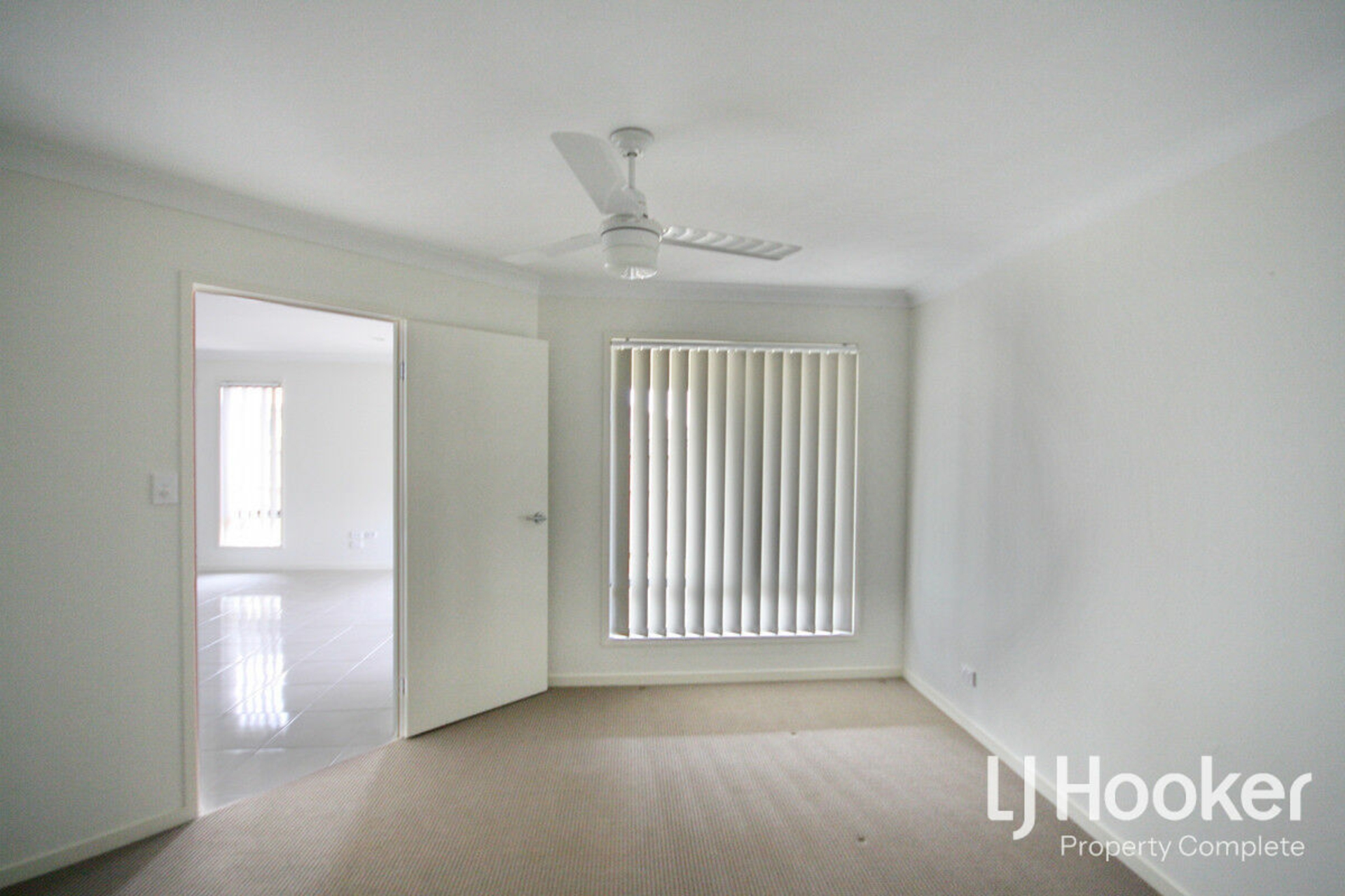 15 Wildflower Street, YARRABILBA