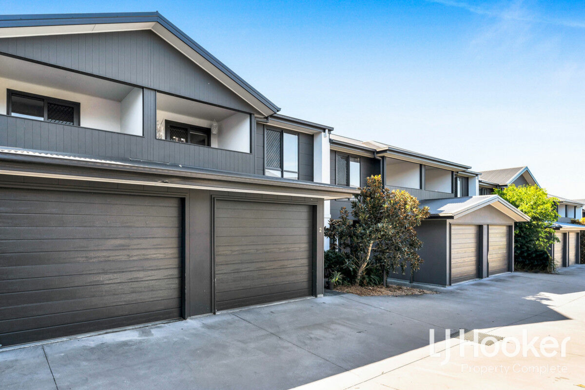 2/8 Highlands Street, YARRABILBA