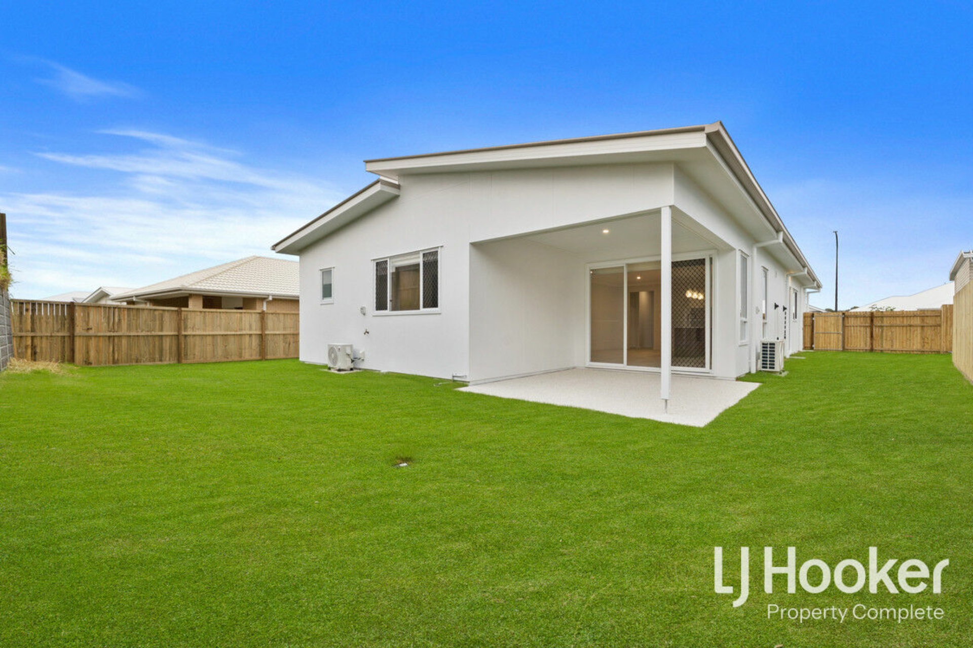 95 Shoreline Avenue, REDLAND BAY