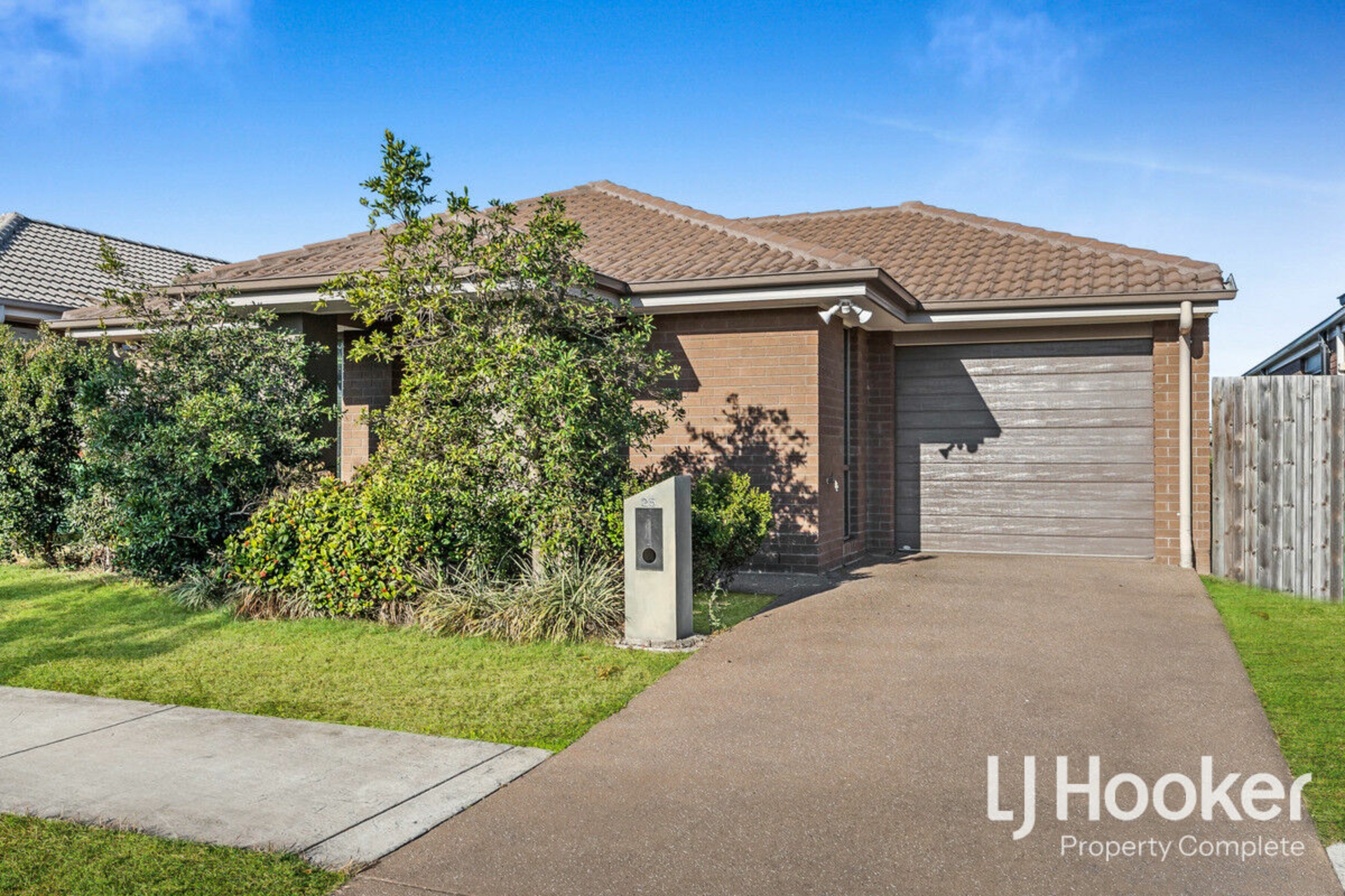 25 Tasker Street, YARRABILBA