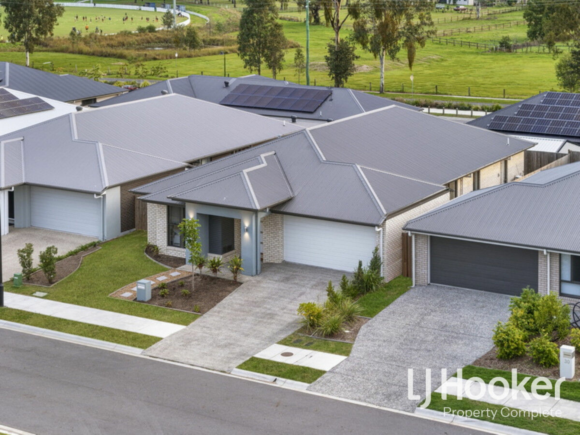 28 Cooper Crescent, JIMBOOMBA
