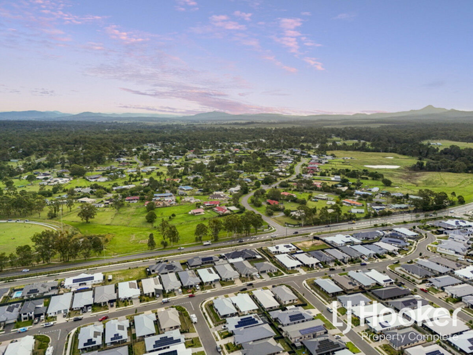 28 Cooper Crescent, JIMBOOMBA