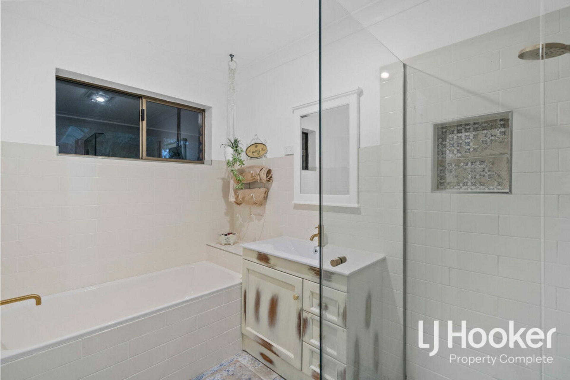 30-54 Tamborine Street, JIMBOOMBA
